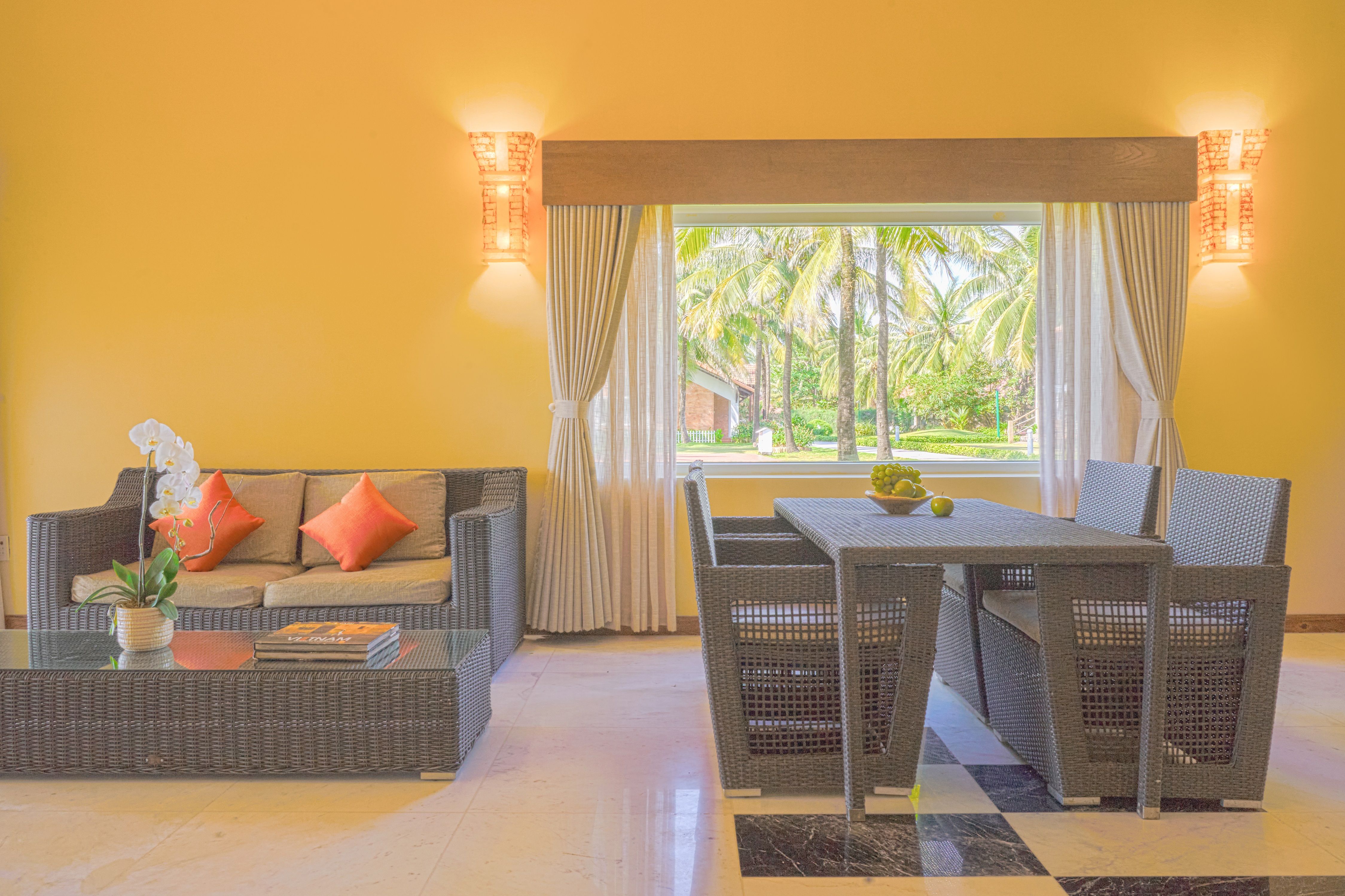 FAMIANA EXECUTIVE SUITE TERRACE