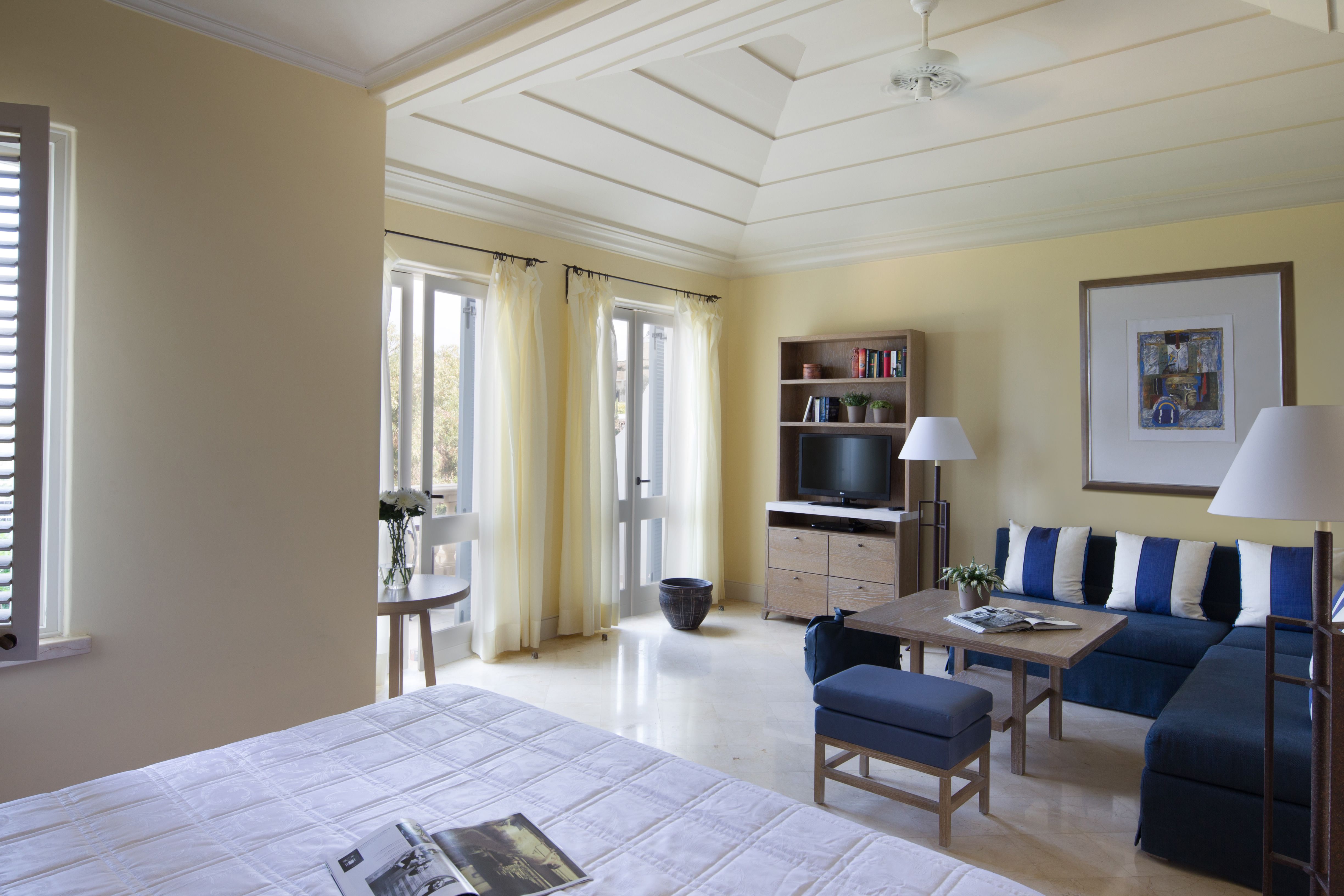 JuniorSuite (SeaView, Balcony or Terrace)