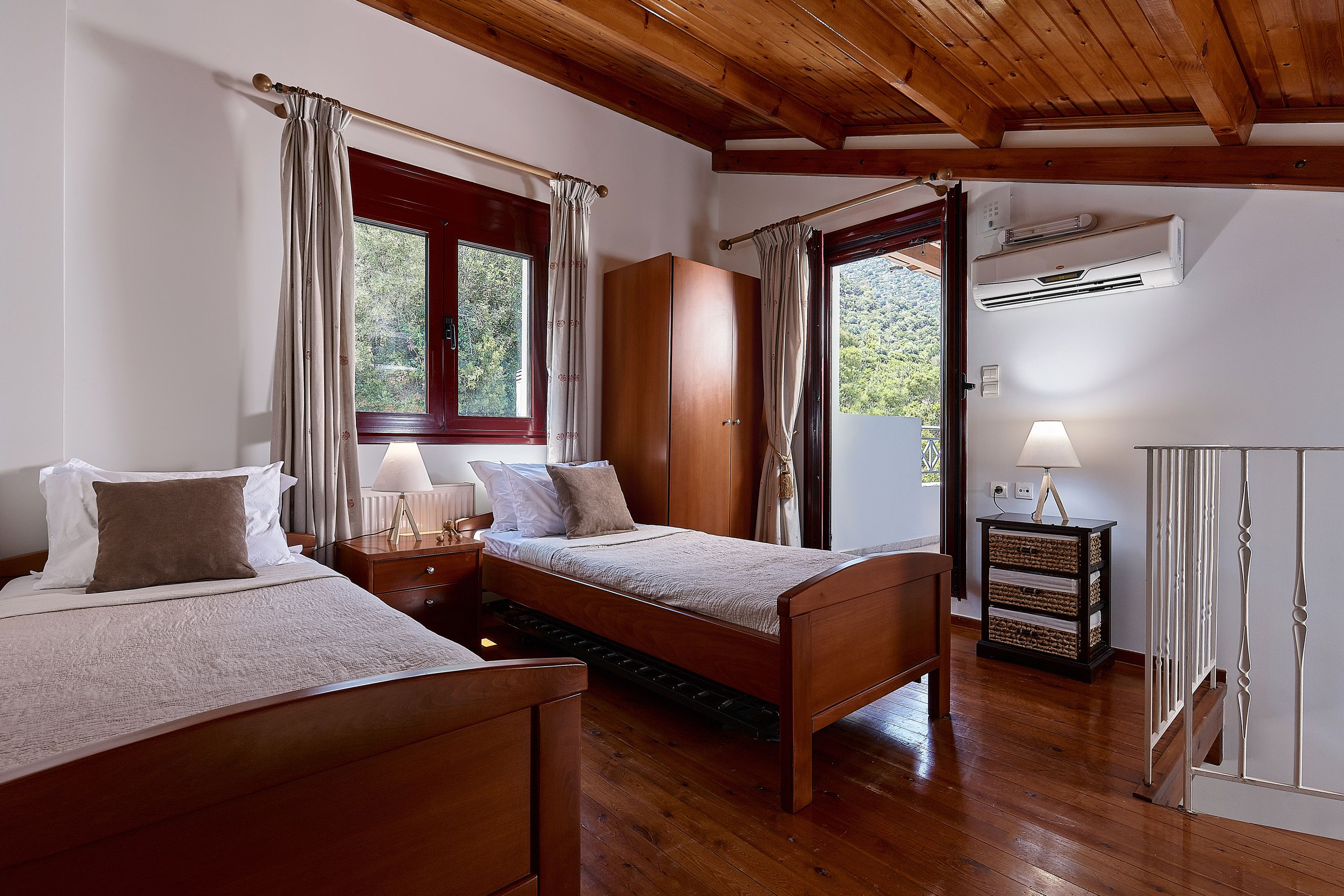 OKEANIDES LUXURY VILLAS