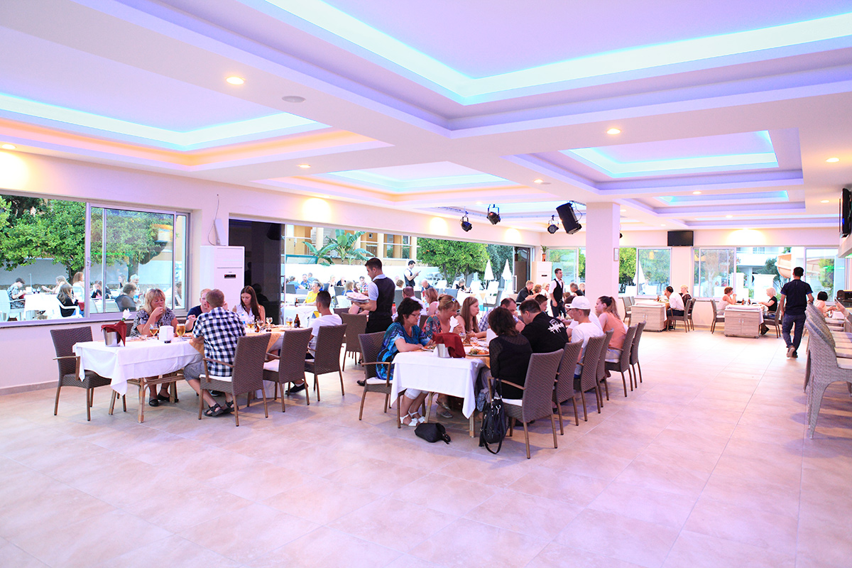 MAIN RESTAURANT