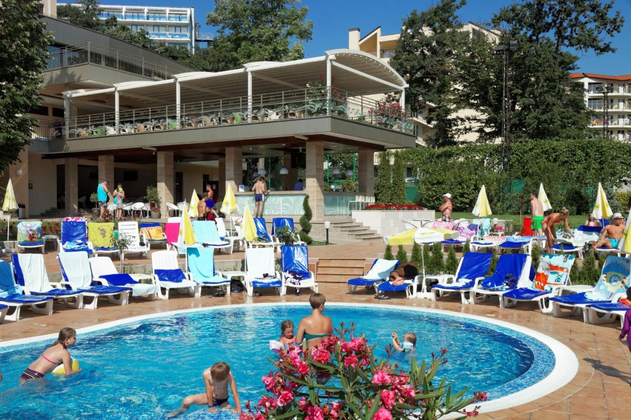 Piscina deschisă