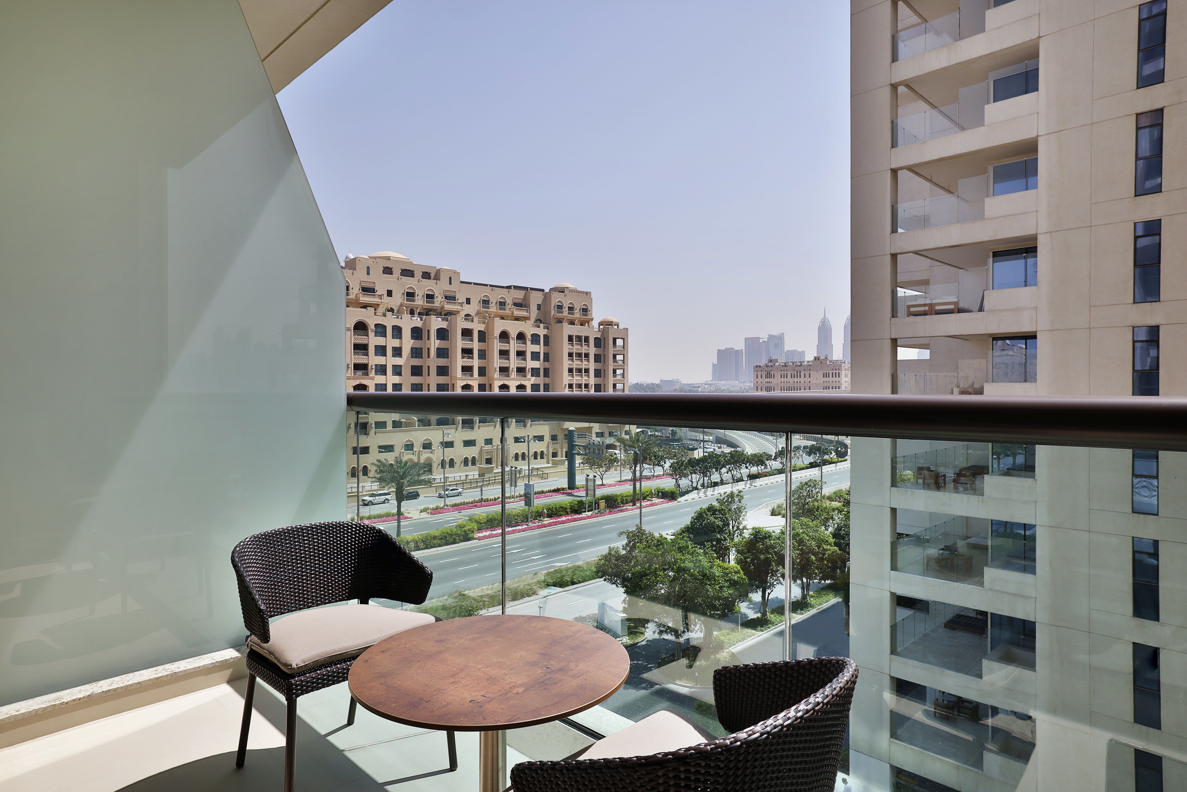 KING EXECUTIVE ROOM