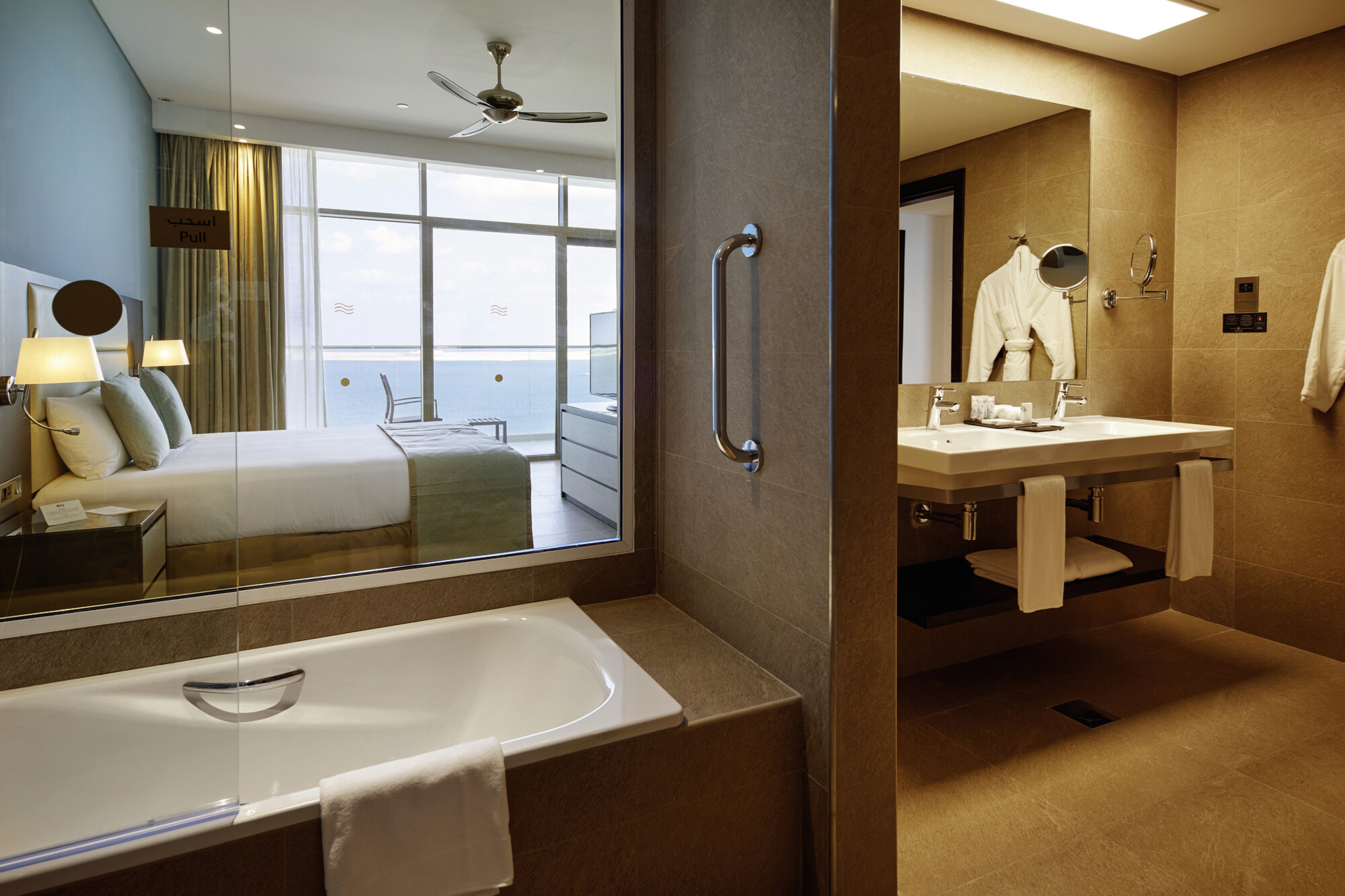 JR SUITE SEA VIEW