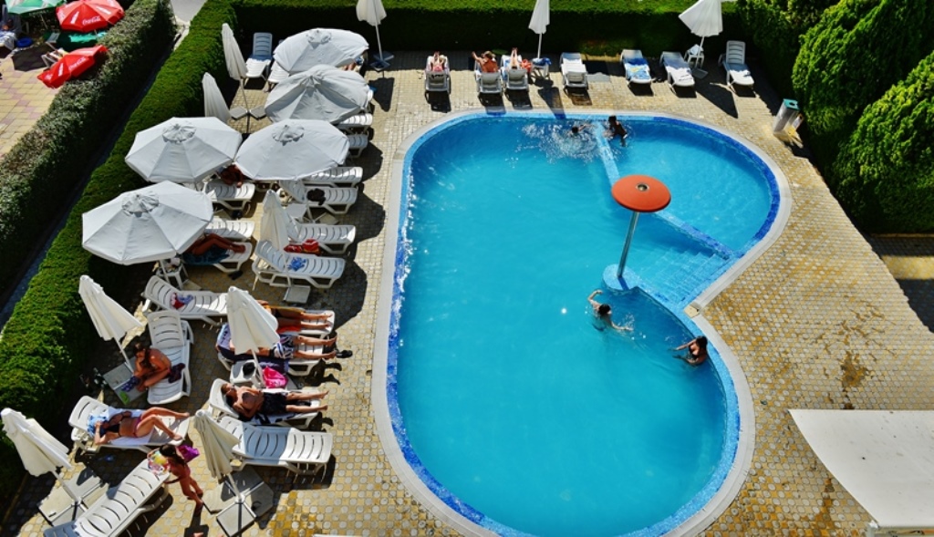 Piscina deschisă