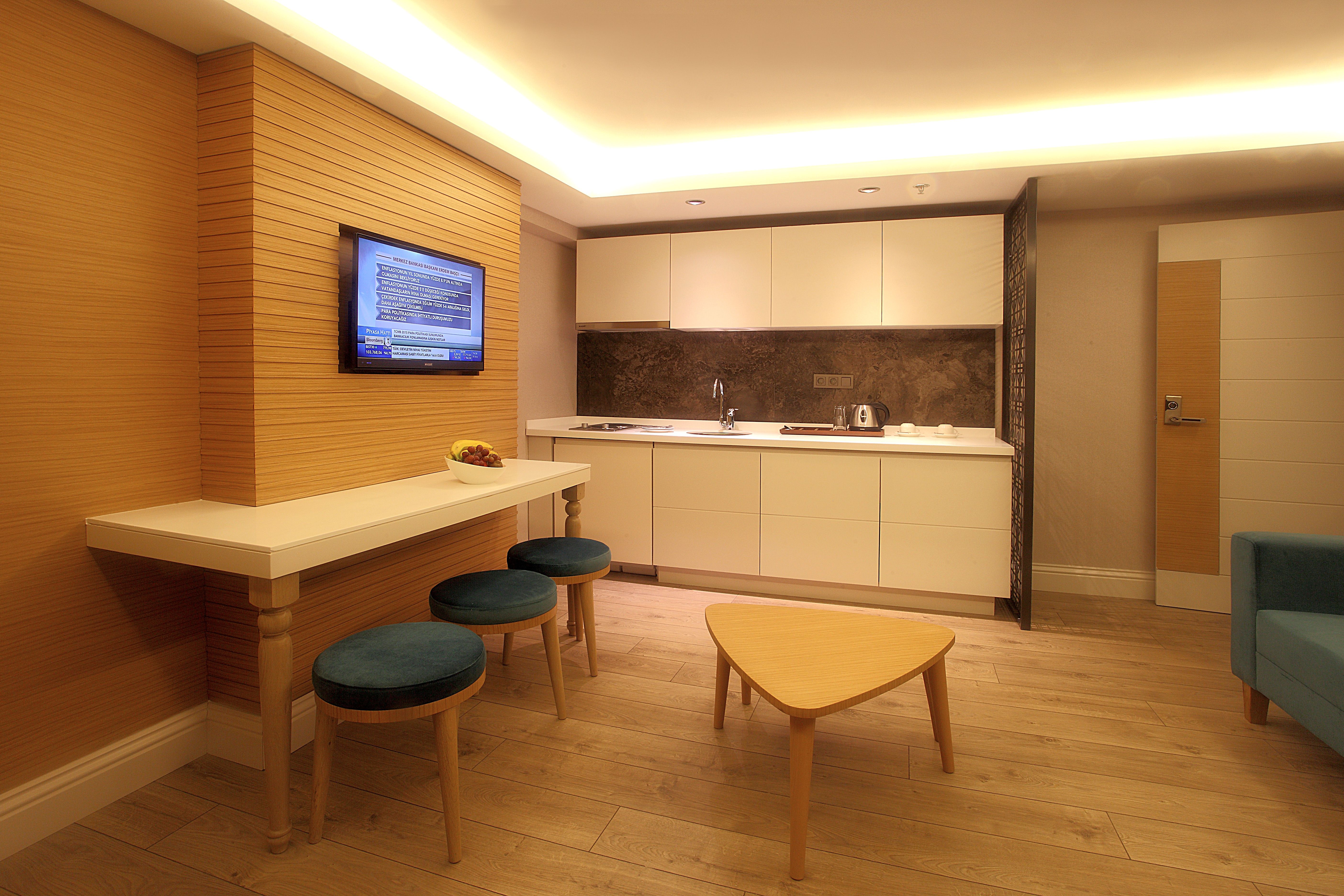 SUITE ONE BEDROOM