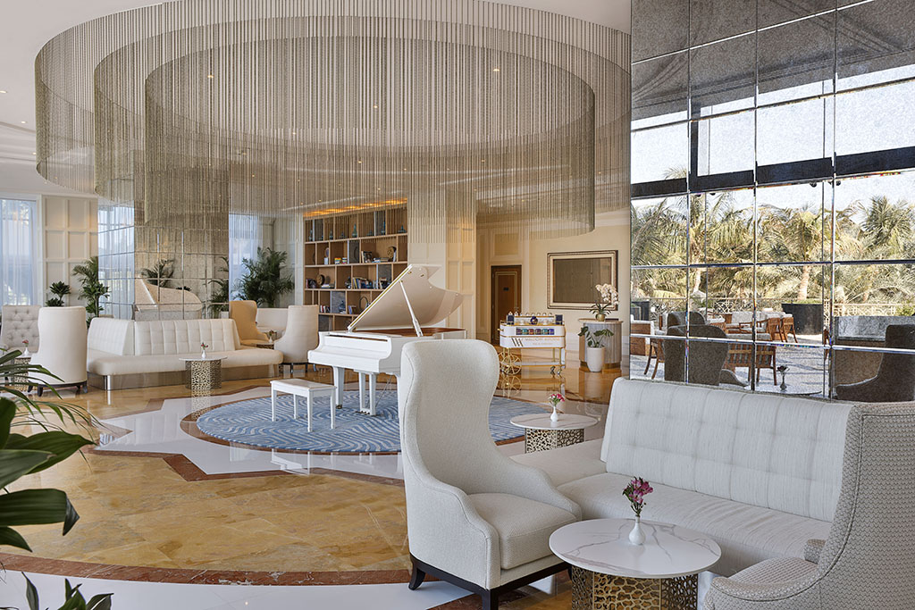 Camelia Lounge