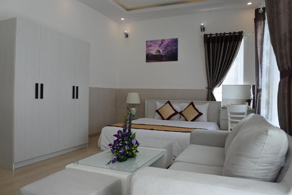 TRIPLE SUITE WITH BALCONY