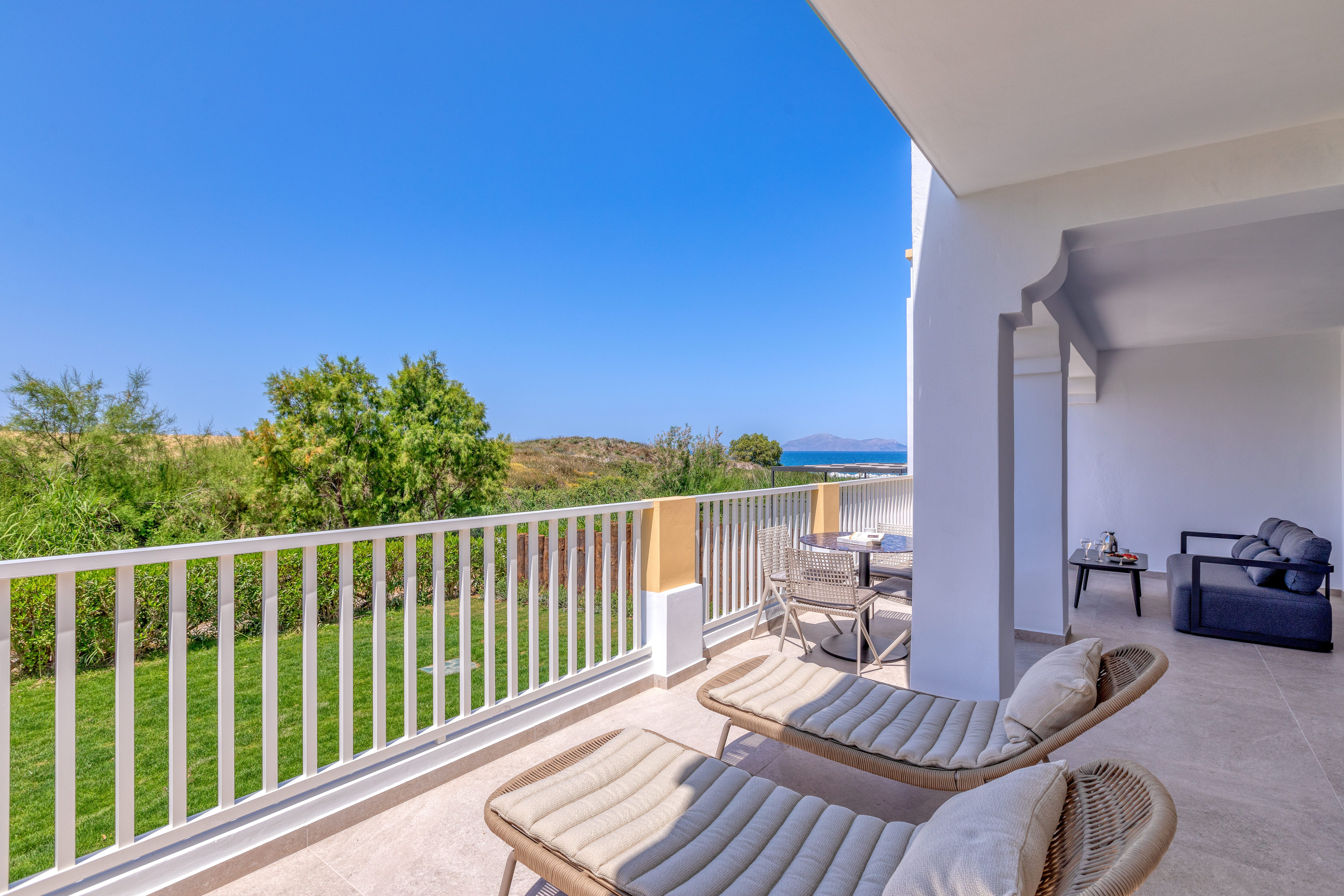 Executive Suite with Balcony or Terrace
