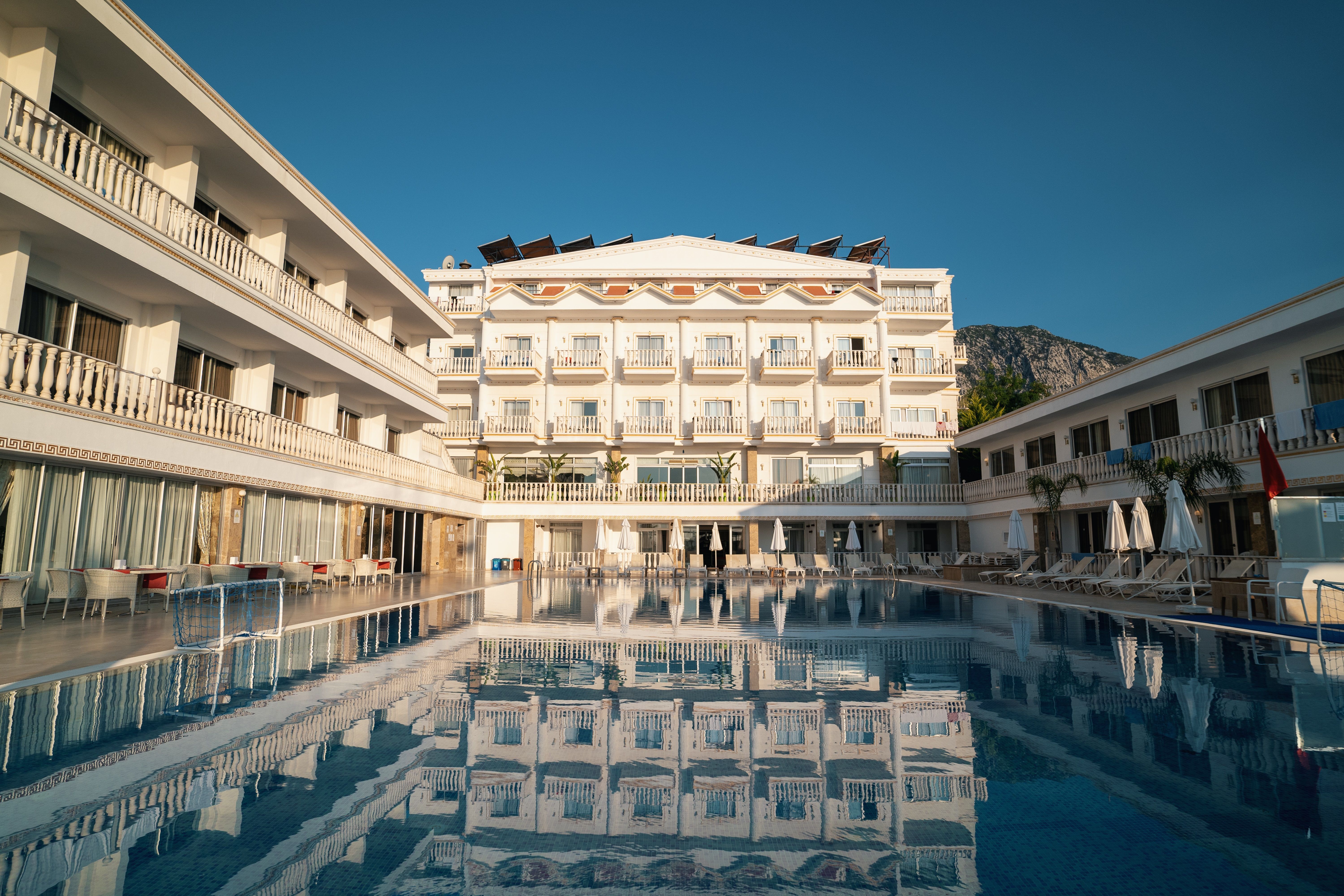 Piscina deschisă