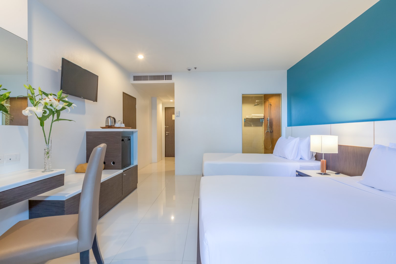 SUPERIOR ROOM