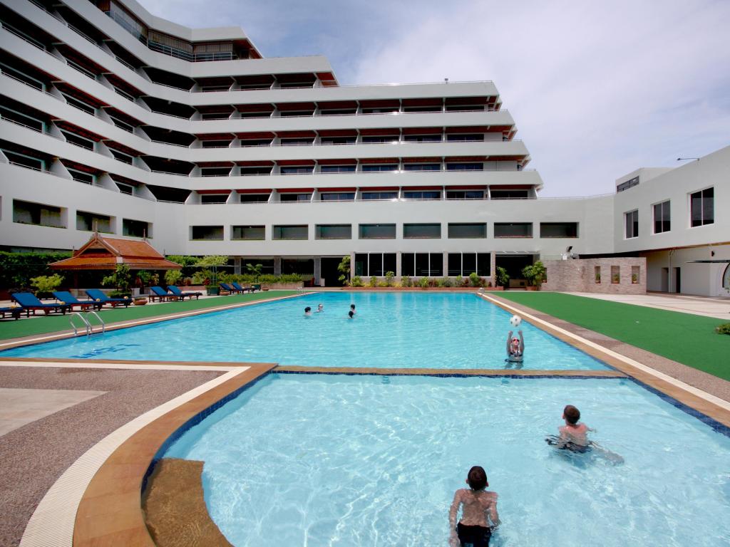 Piscina deschisă