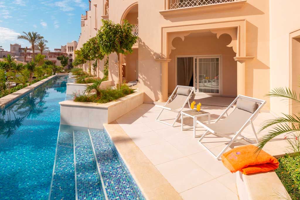 Junior Suite (Pool Access)