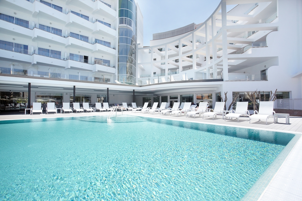 Piscina deschisă