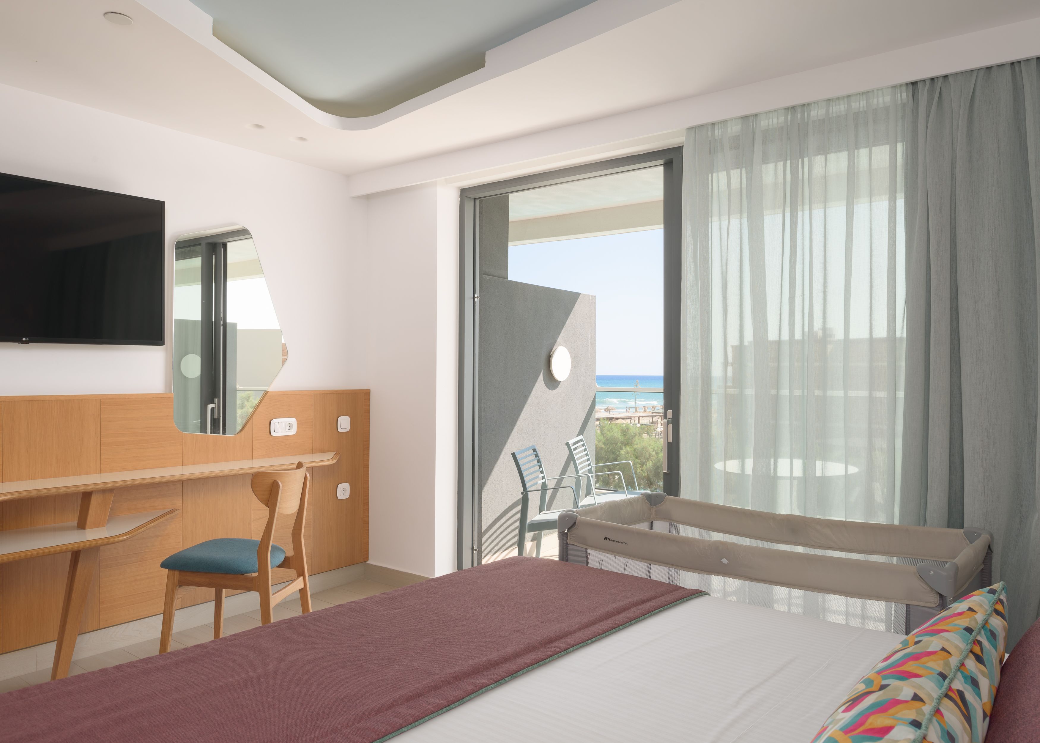 Superior Exclusive Room with Pool or Sea View 