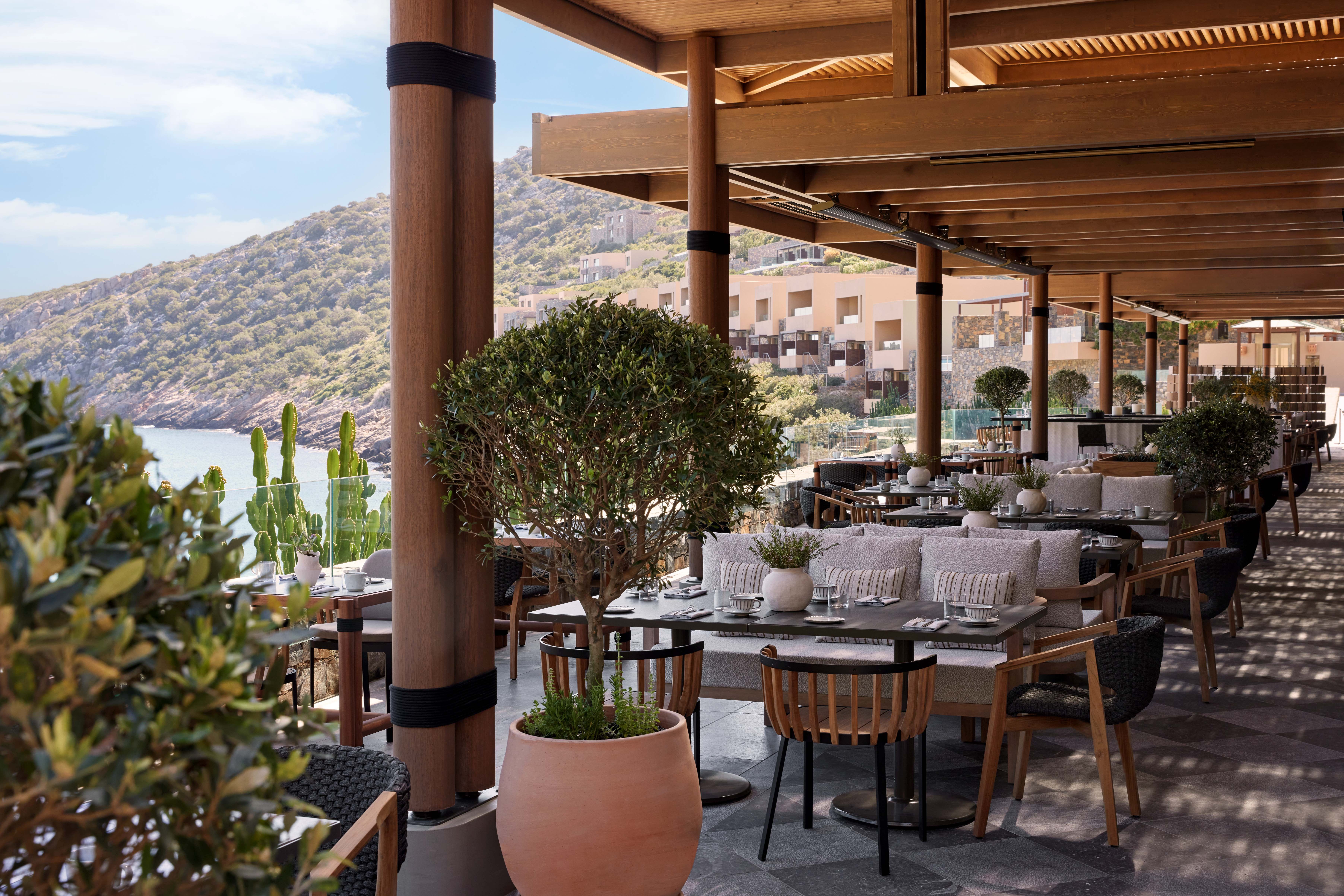 TAVERNA RESTAURANT