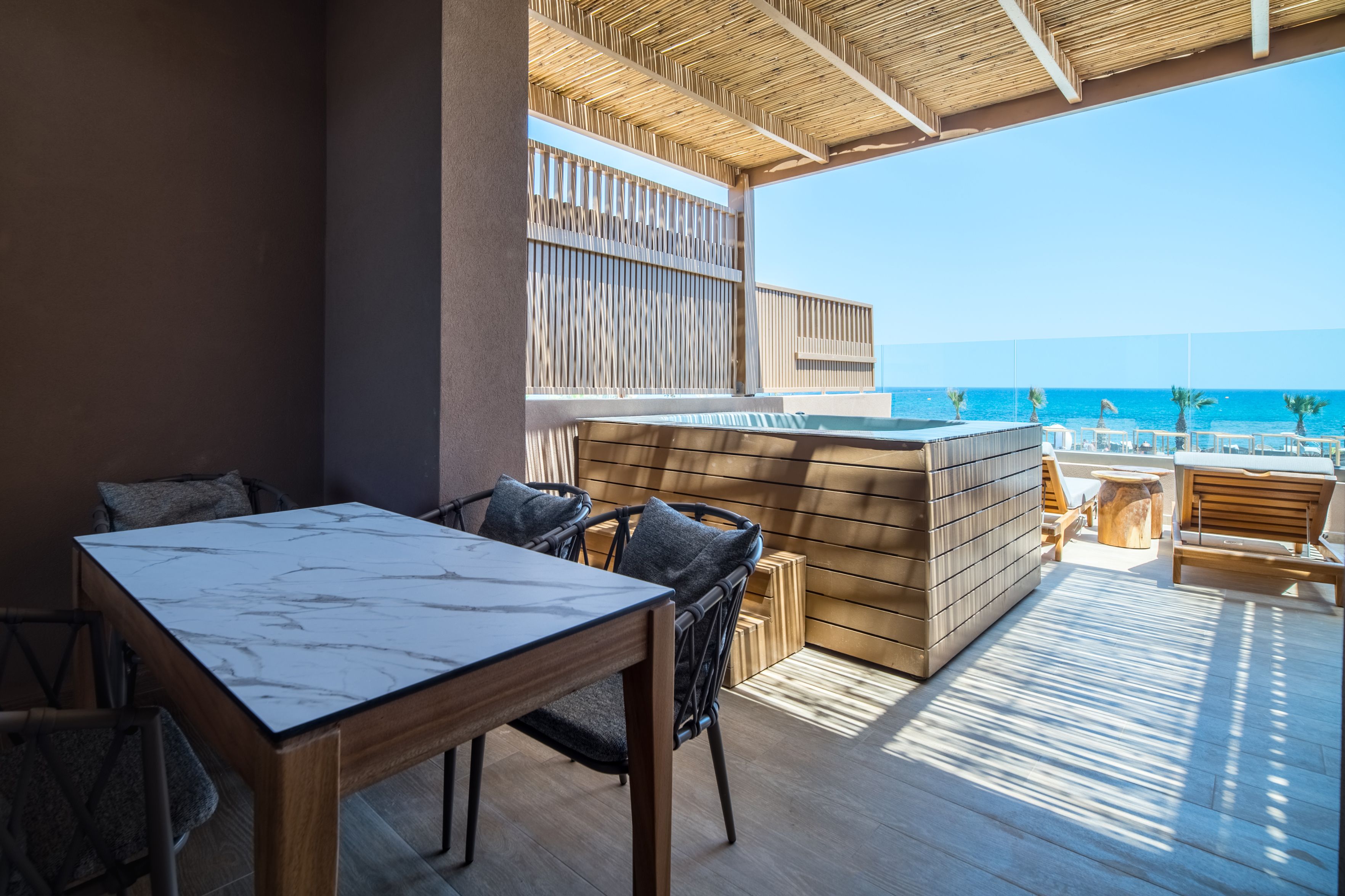 Petite Suite Sea View Outdoor Hot Tub