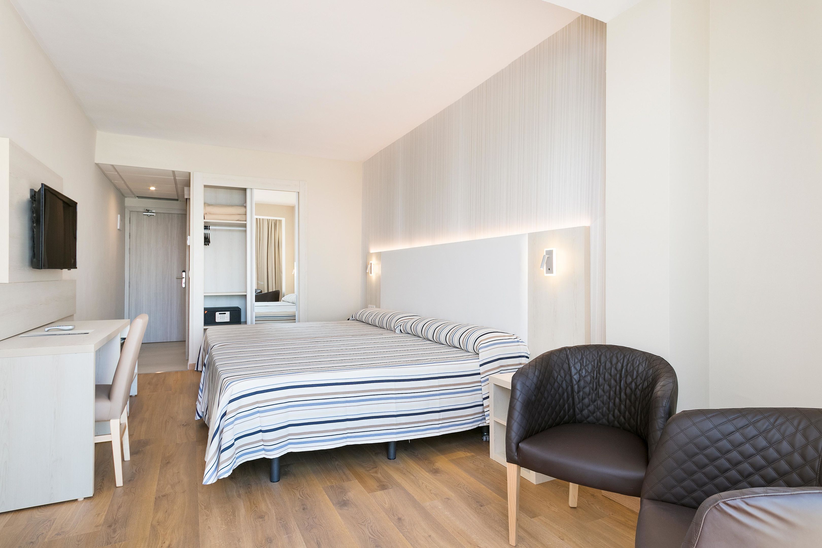 Superior Room with Balcony or Terrace