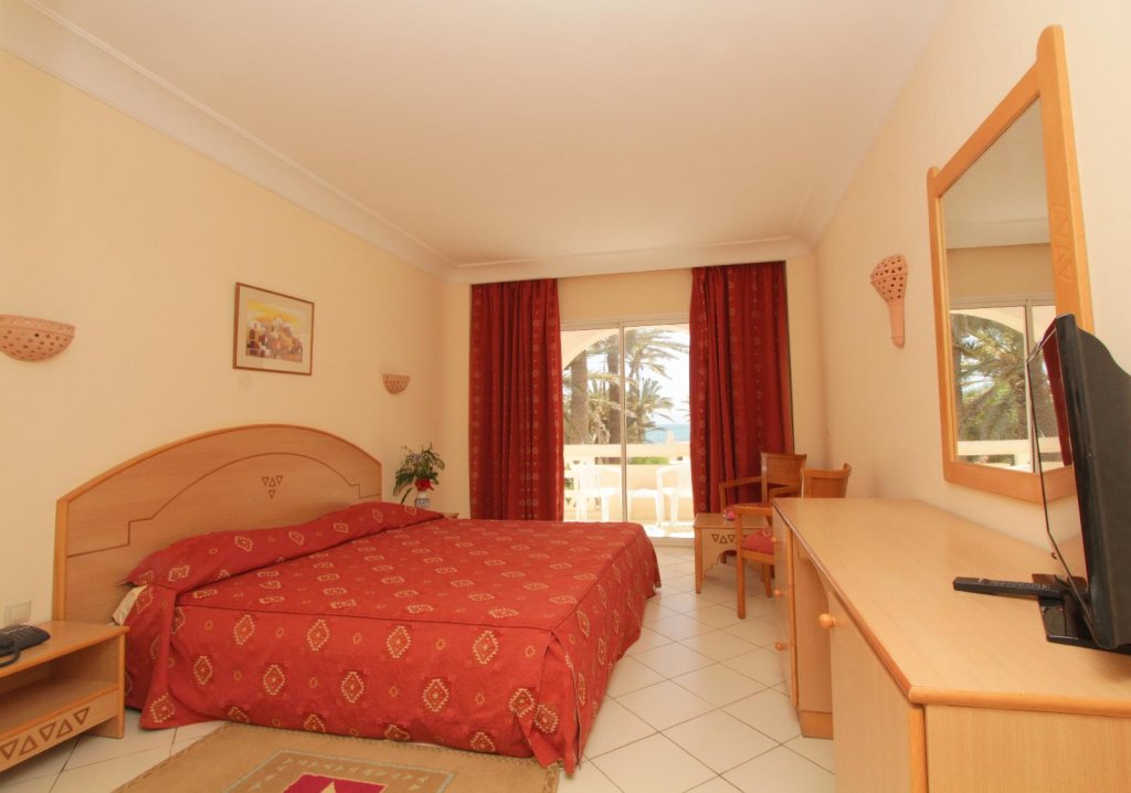 ROOM STANDARD 