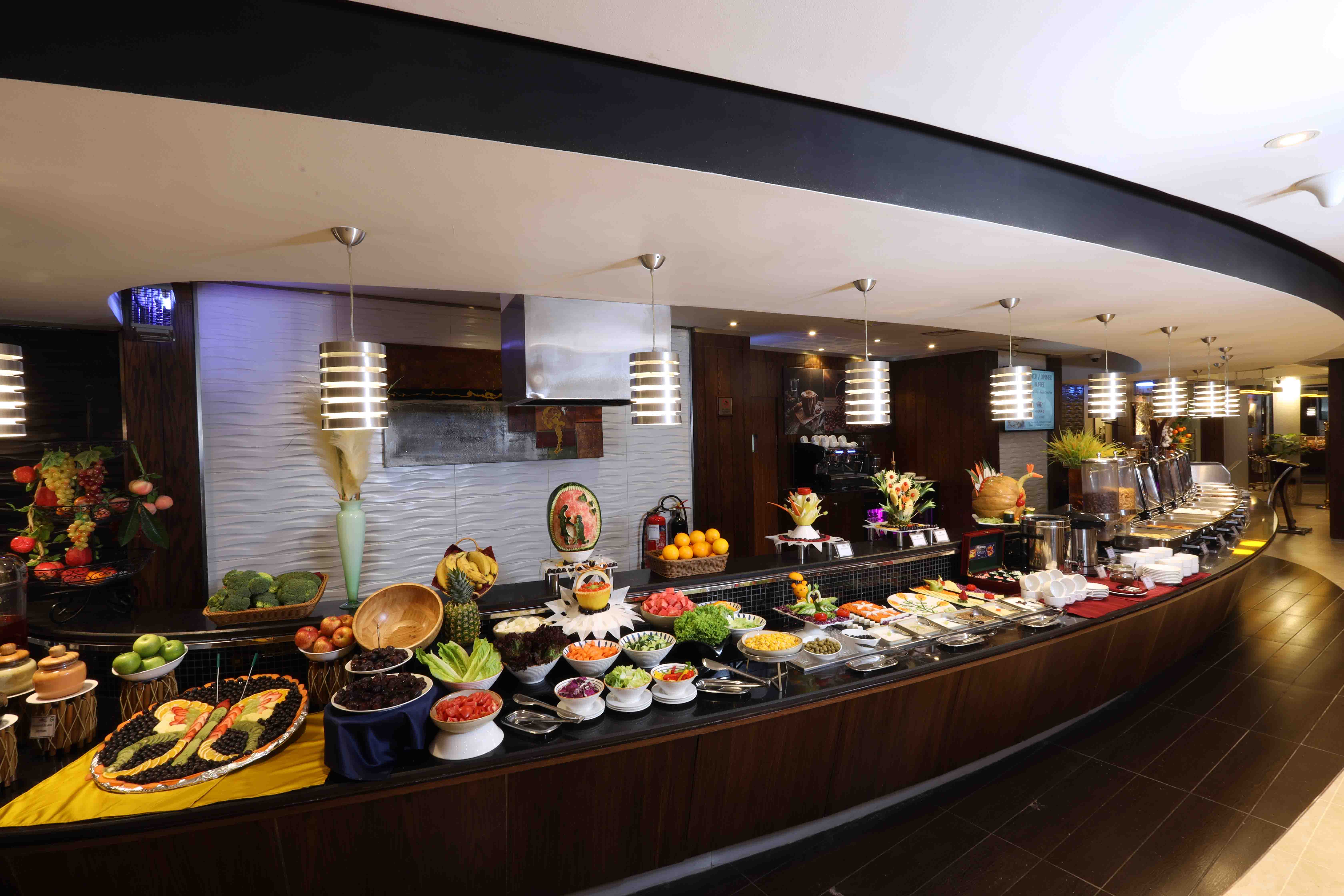 Main Restaurant 