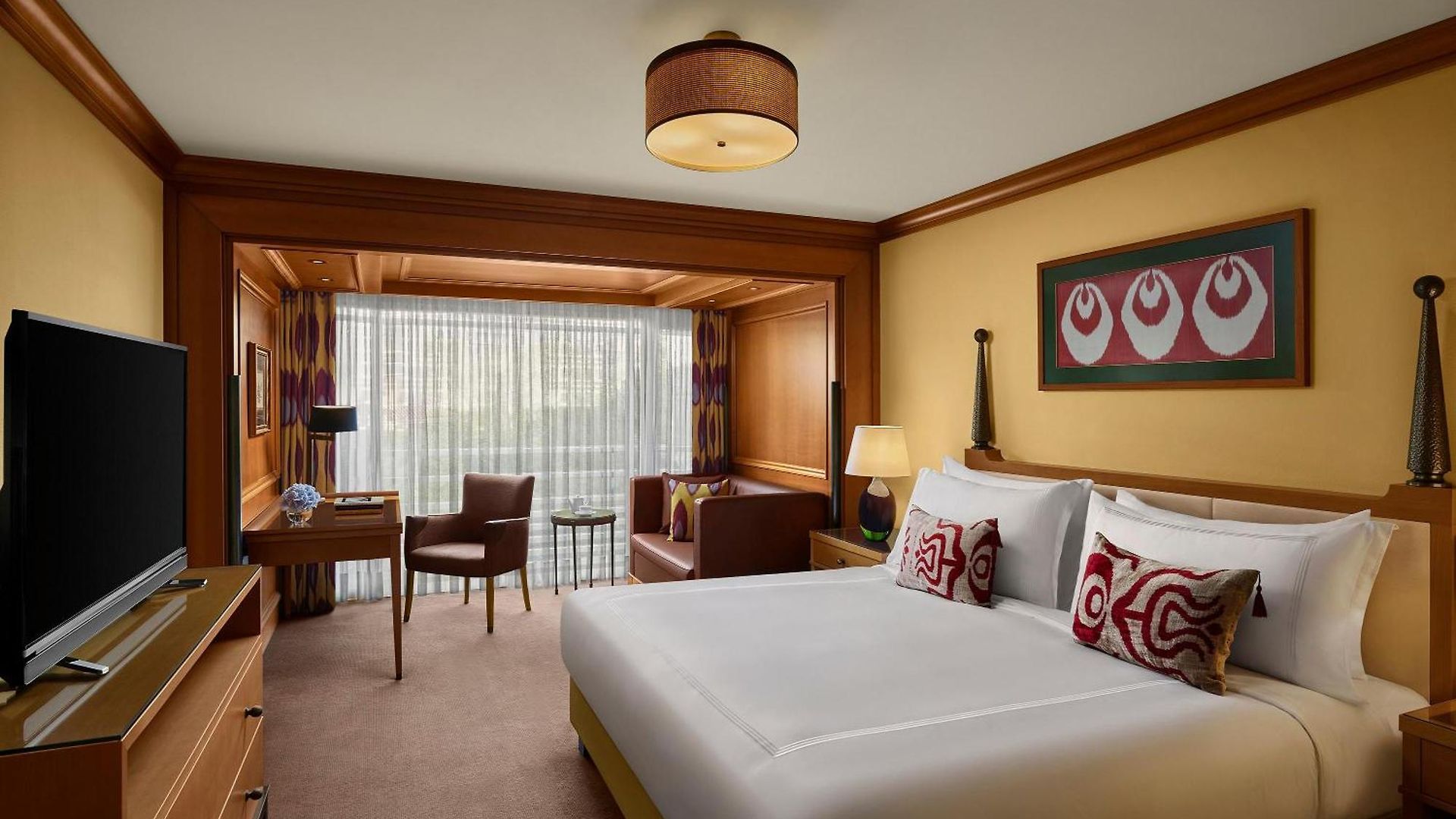 SUPERIOR ROOM CITY VIEW