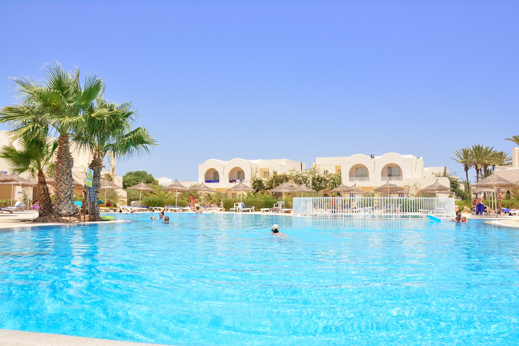 Piscina deschisă