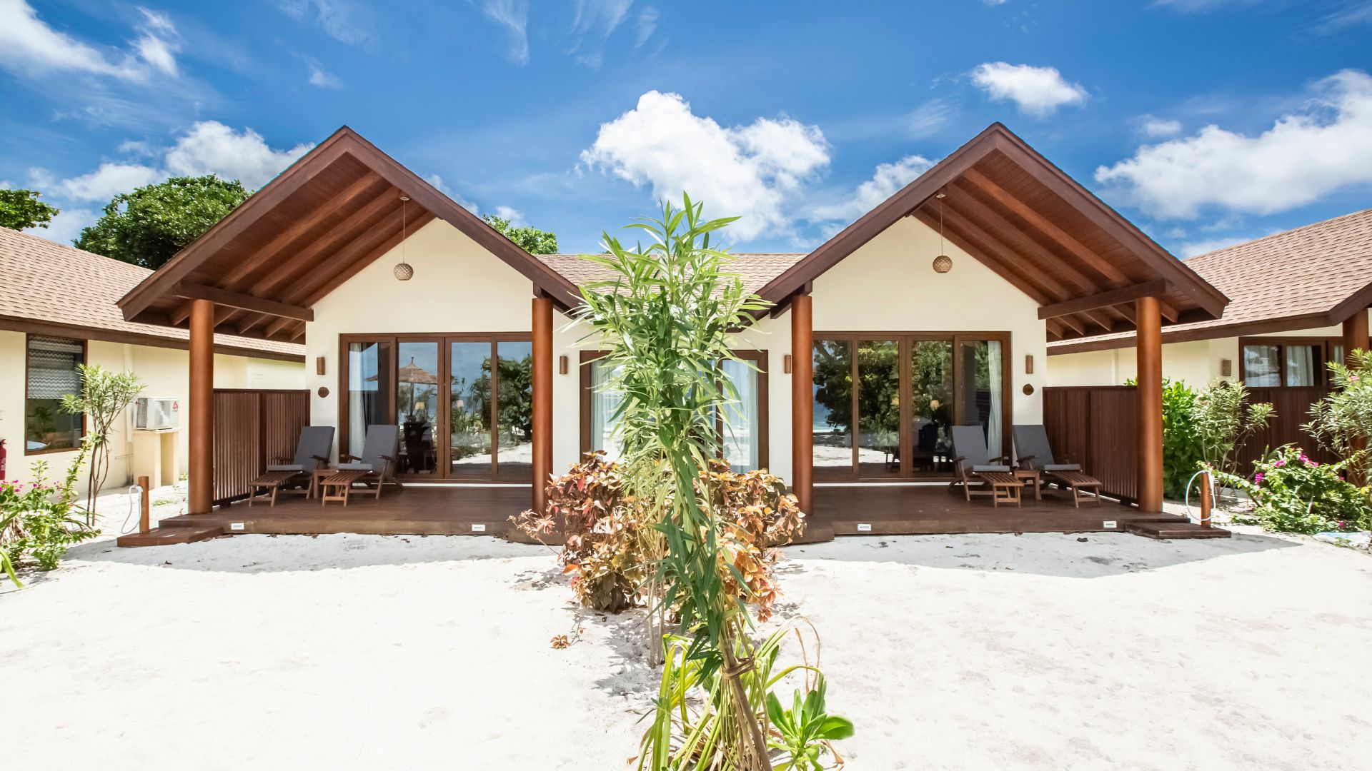 Deluxe Two Bedroom Beach Suite