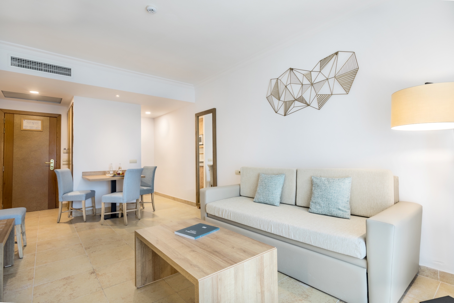 ONE BEDROOM SUITE