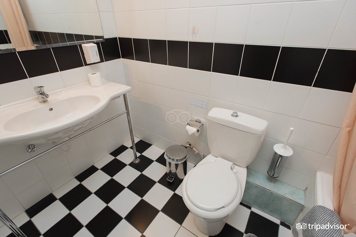 DOUBLE ROOM POOL VIEW BALCONY OR TERRACE