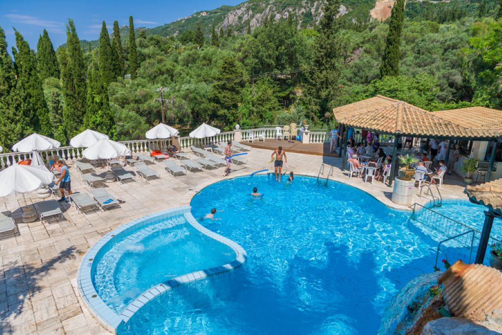 Piscina deschisă