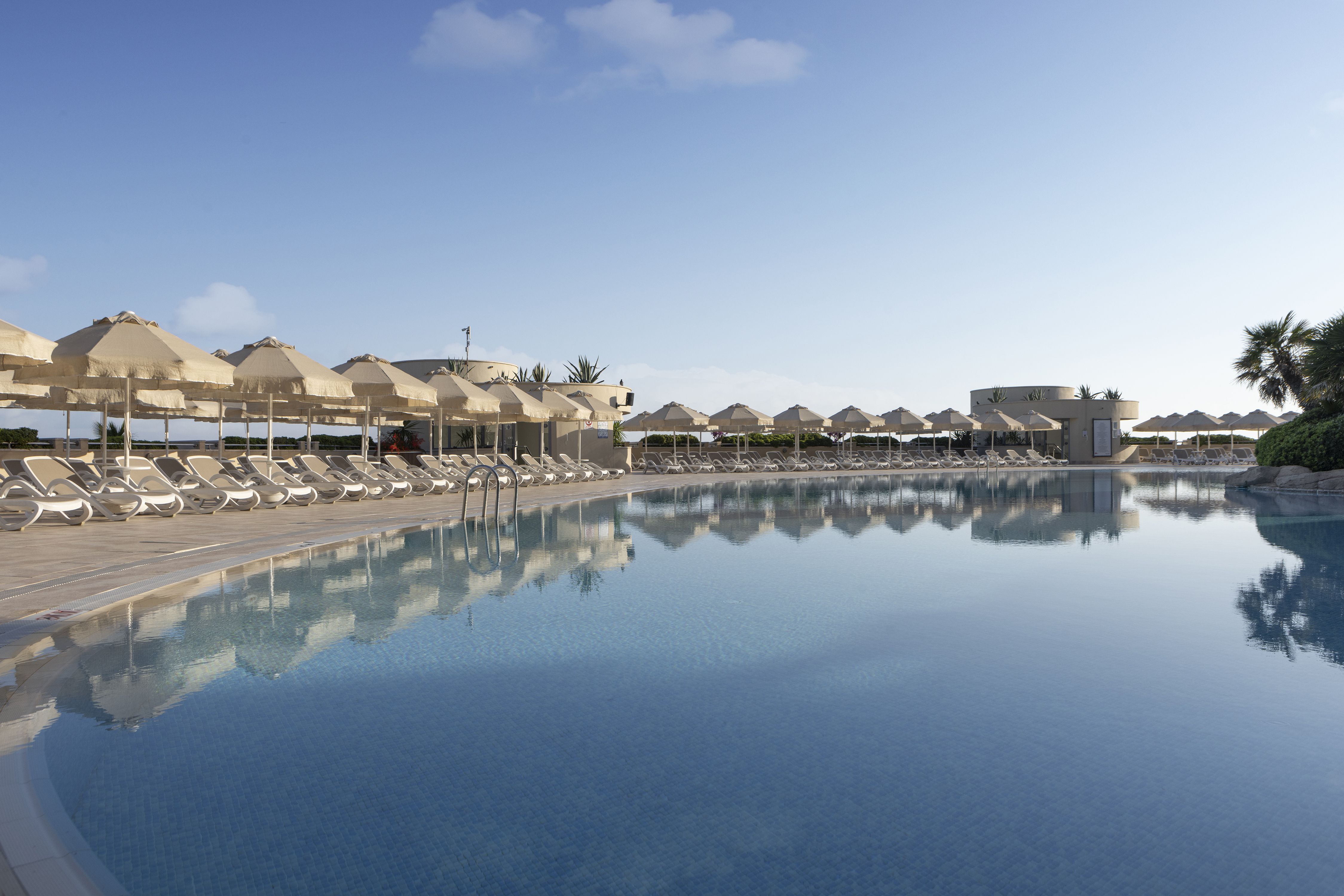 Piscina deschisă