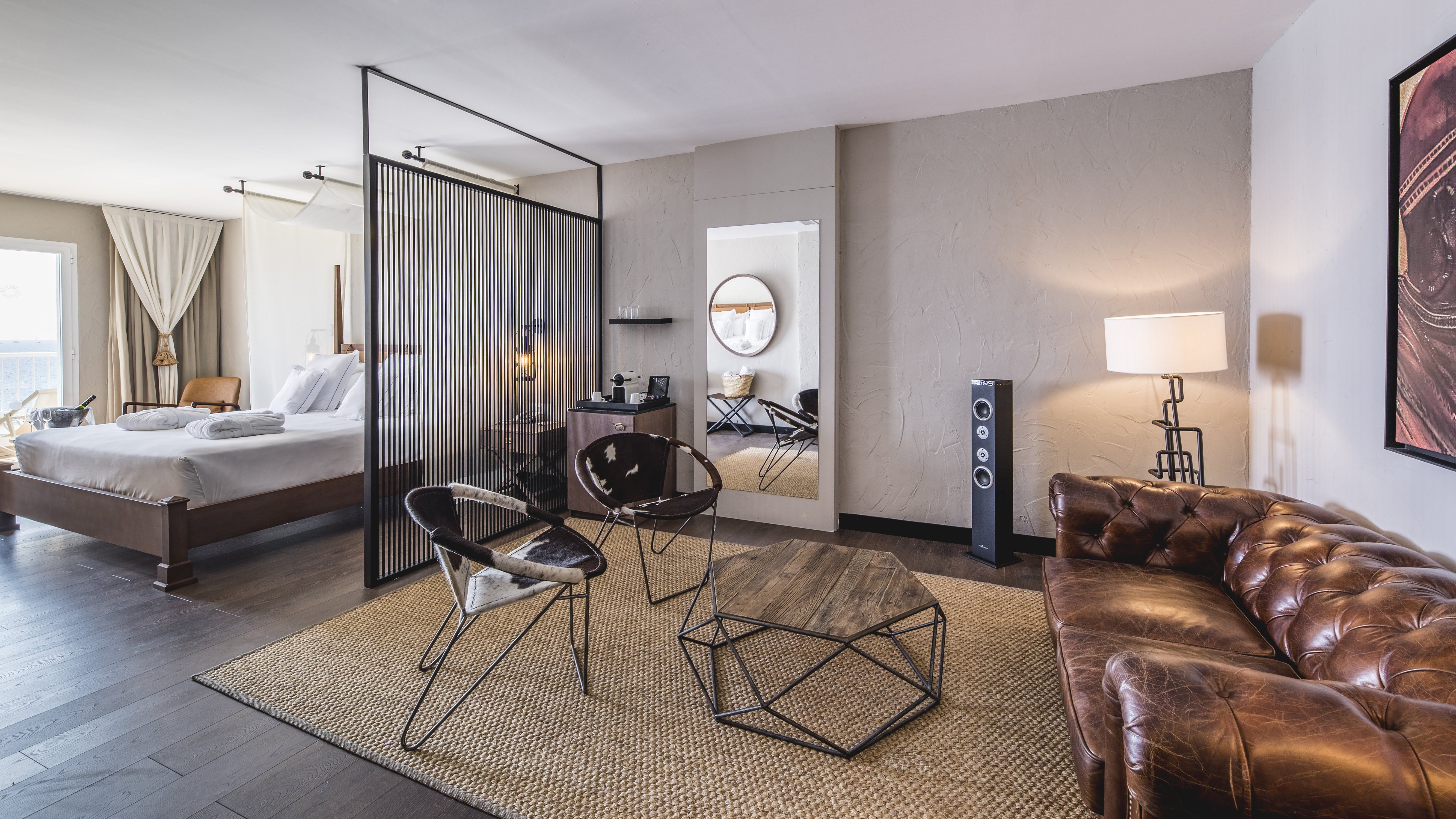 JUNIOR SUITE (BALCONY OR TERRACE)