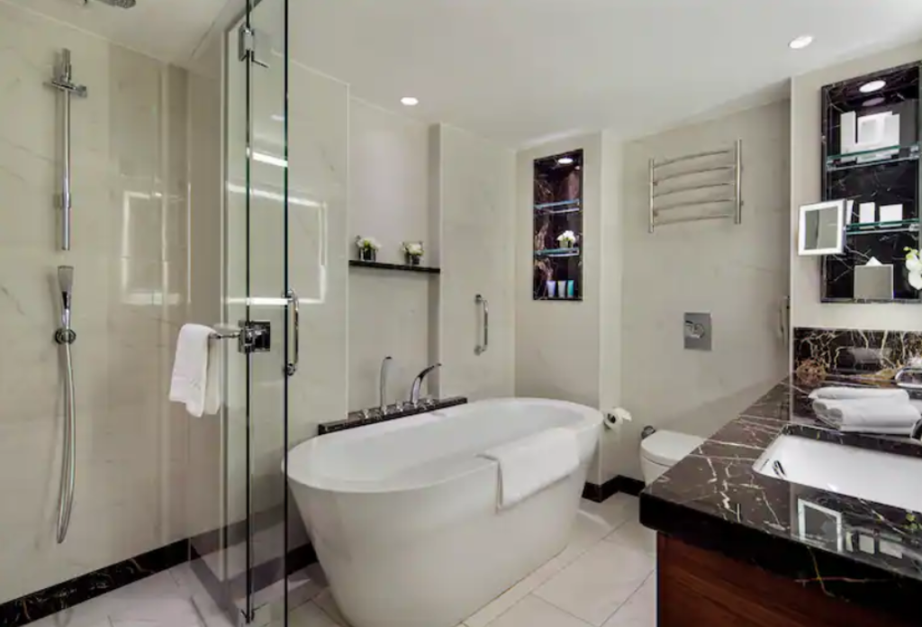BOSPHORUS SUITE WITH BALCONY