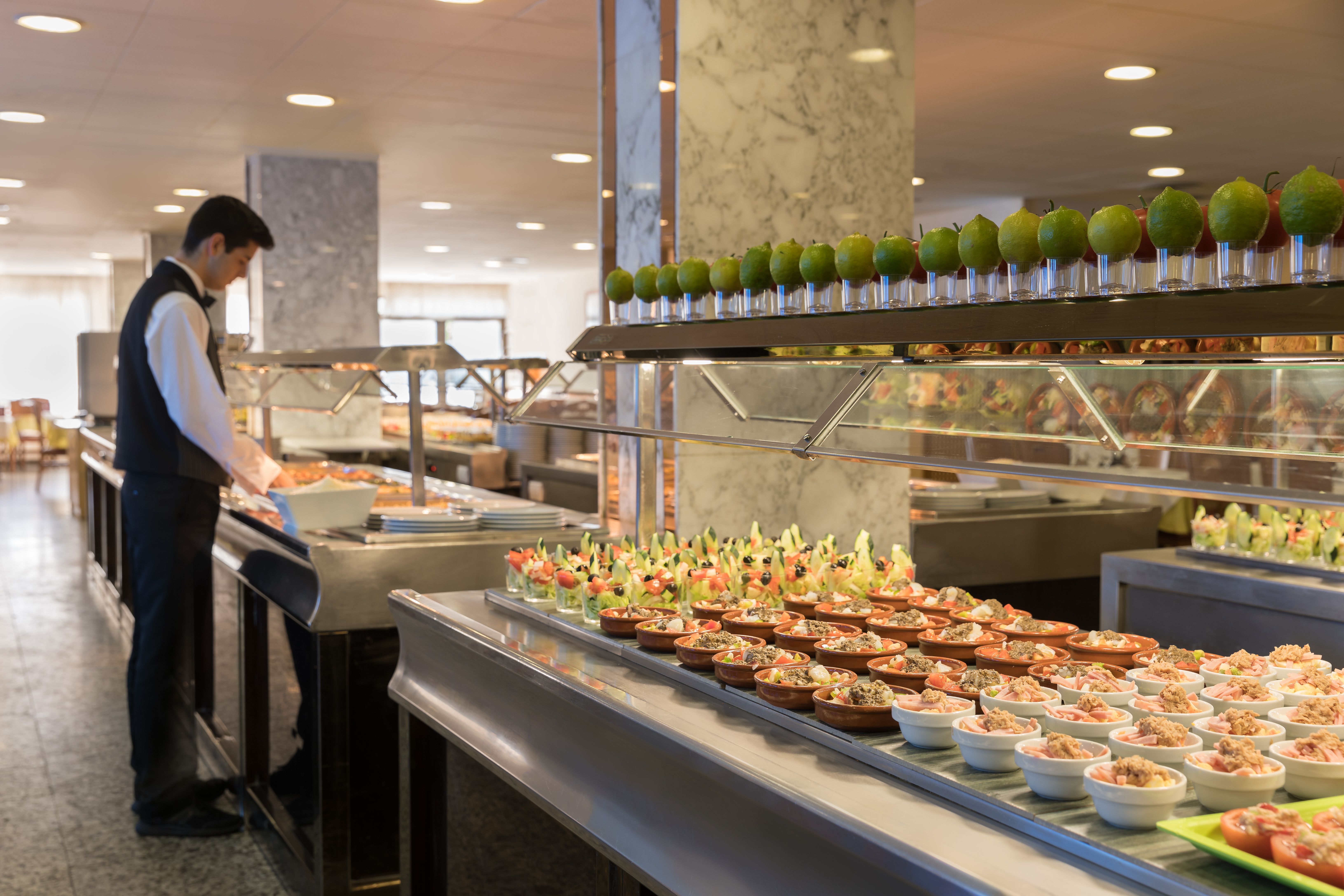 MAIN RESTAURANT