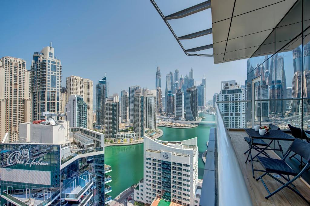 Premium 2 Bedroom Marina View & Balcony