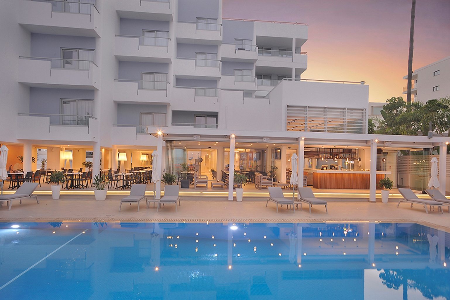 Piscina deschisă