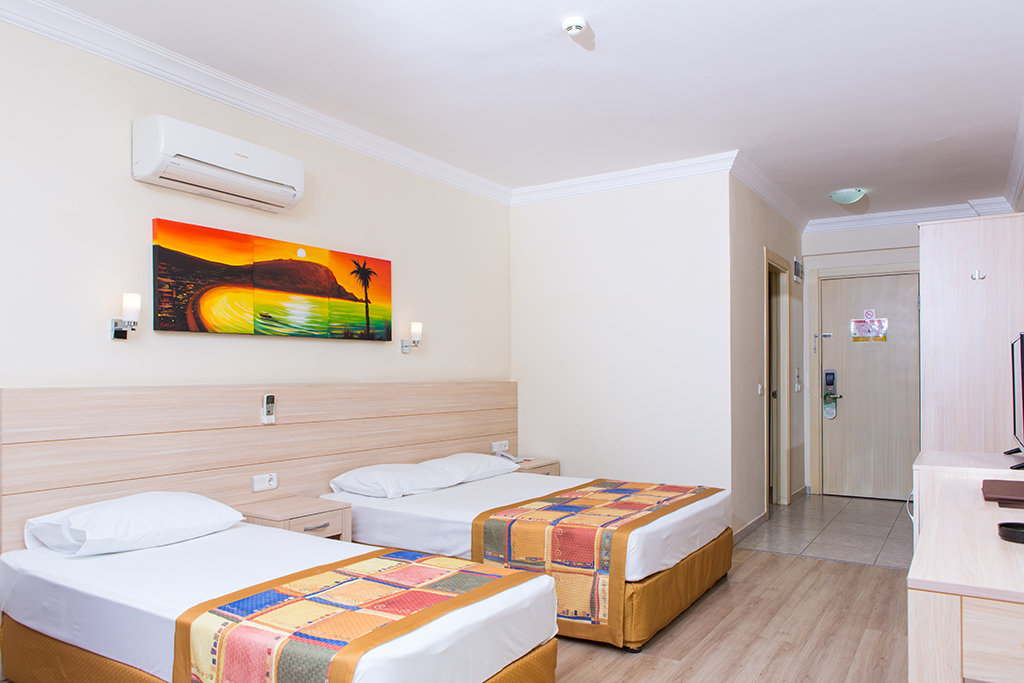 BIG DOUBLE ROOM 