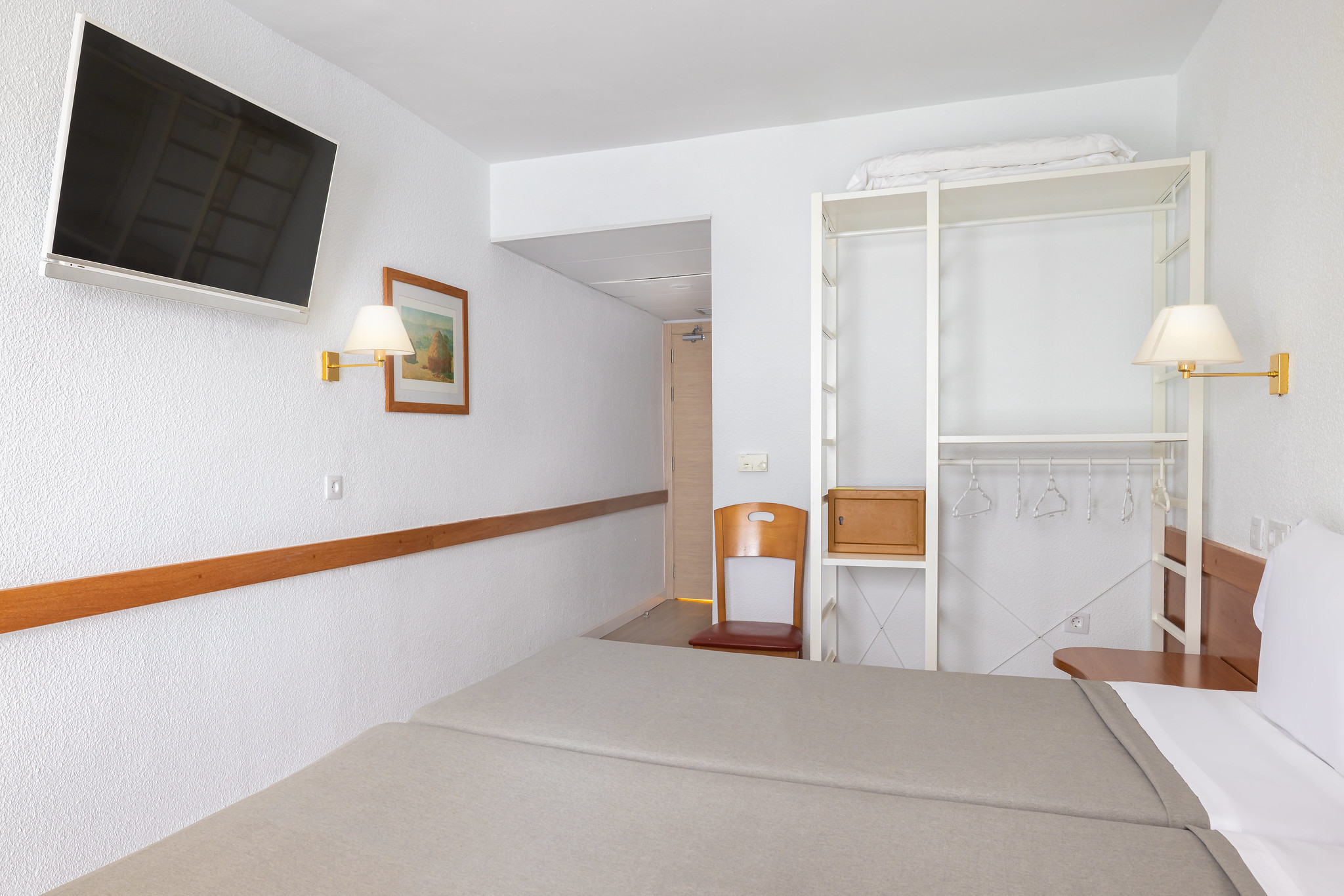 POOL VIEW ROOM
