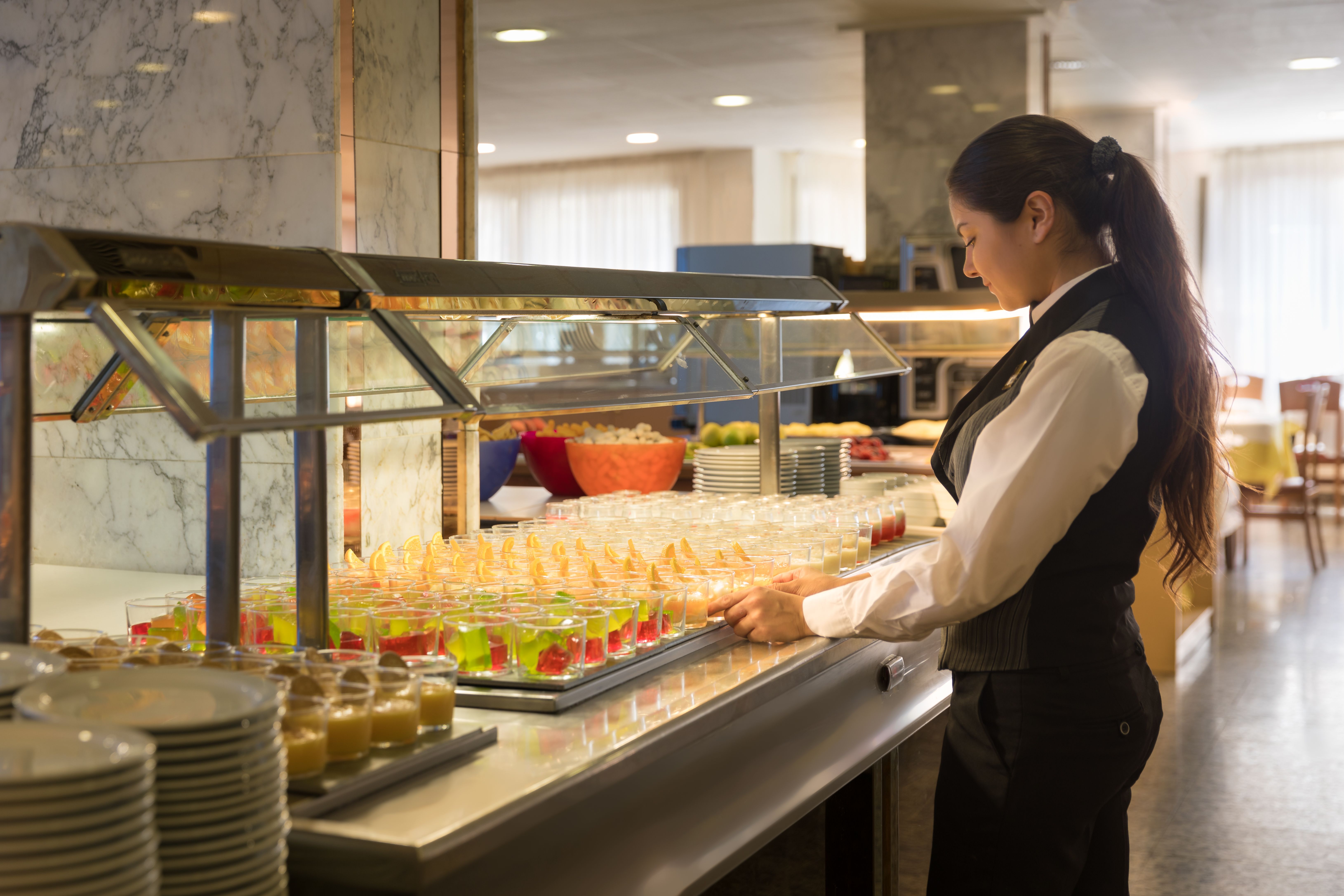 MAIN RESTAURANT