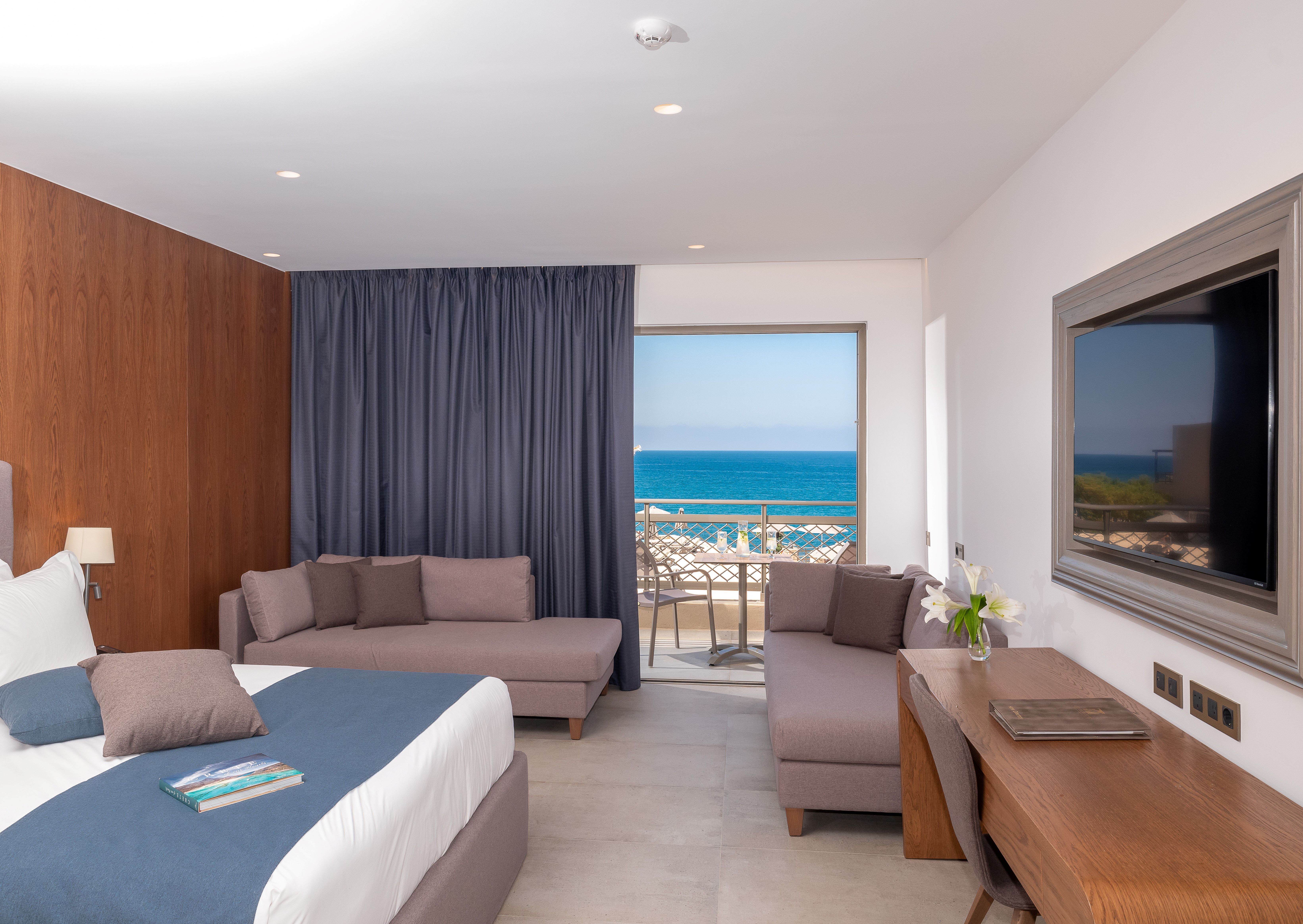 Family Luxury Open Plan Sea View