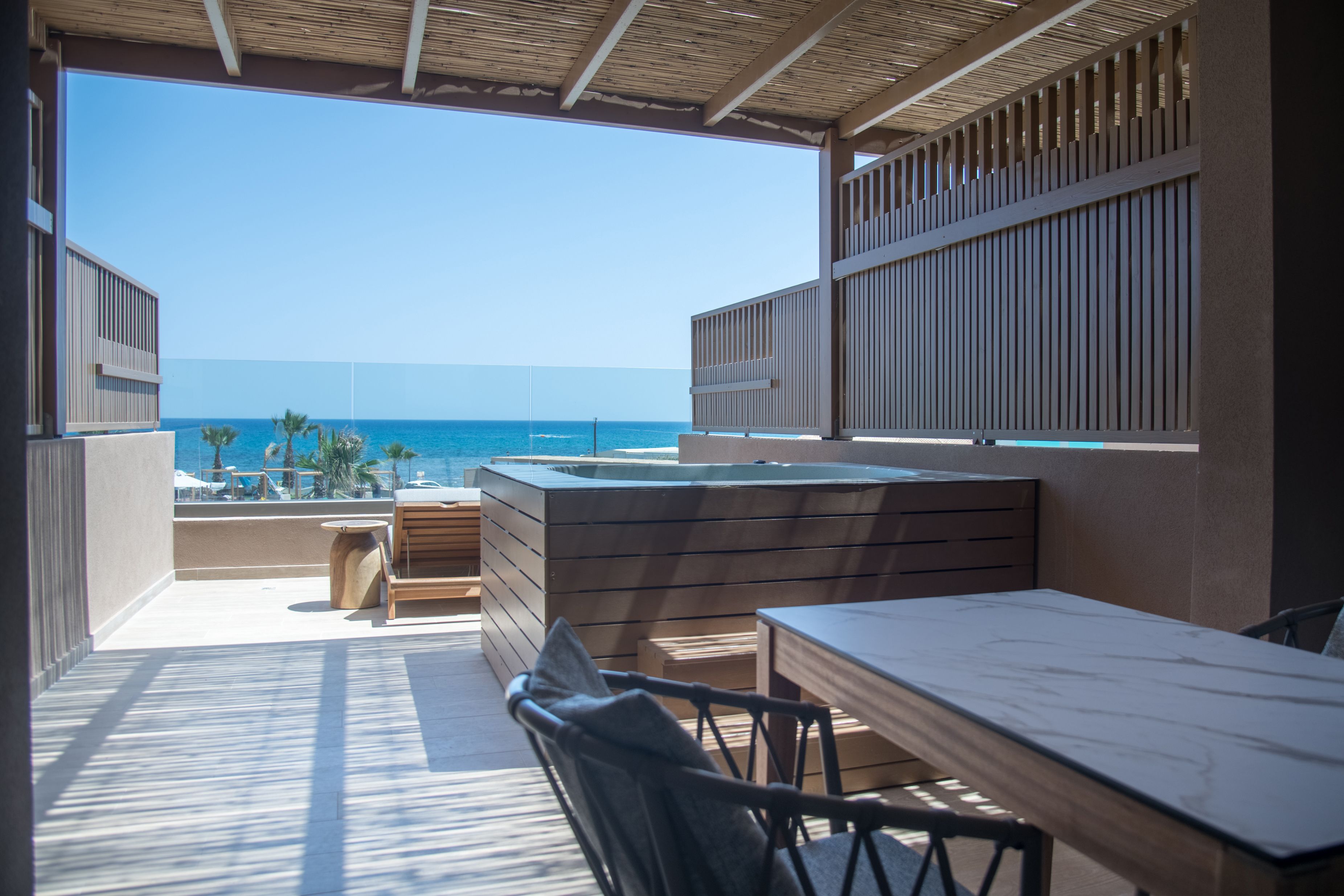 Petite Suite Sea View Outdoor Hot Tub