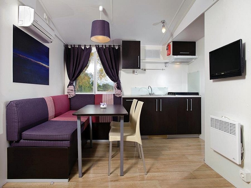 Solaris_Mobile_home_inside5.jpg