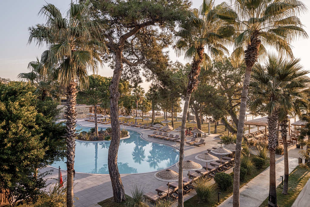 Piscina deschisă