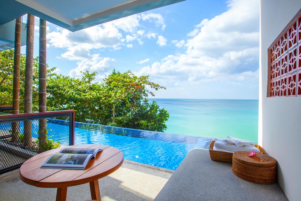 Pool Access Oceanfront