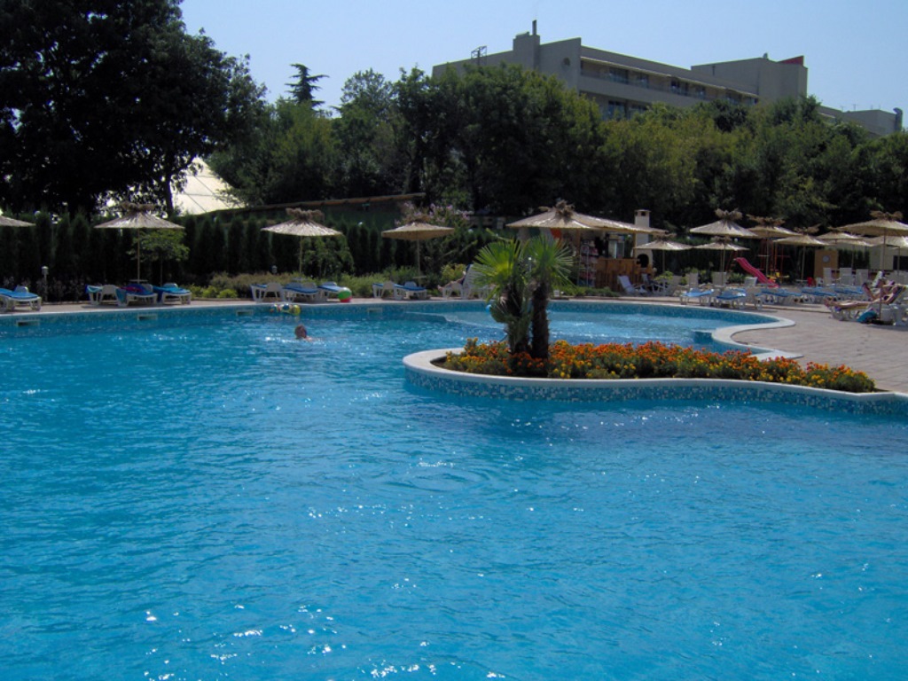 Piscina deschisă