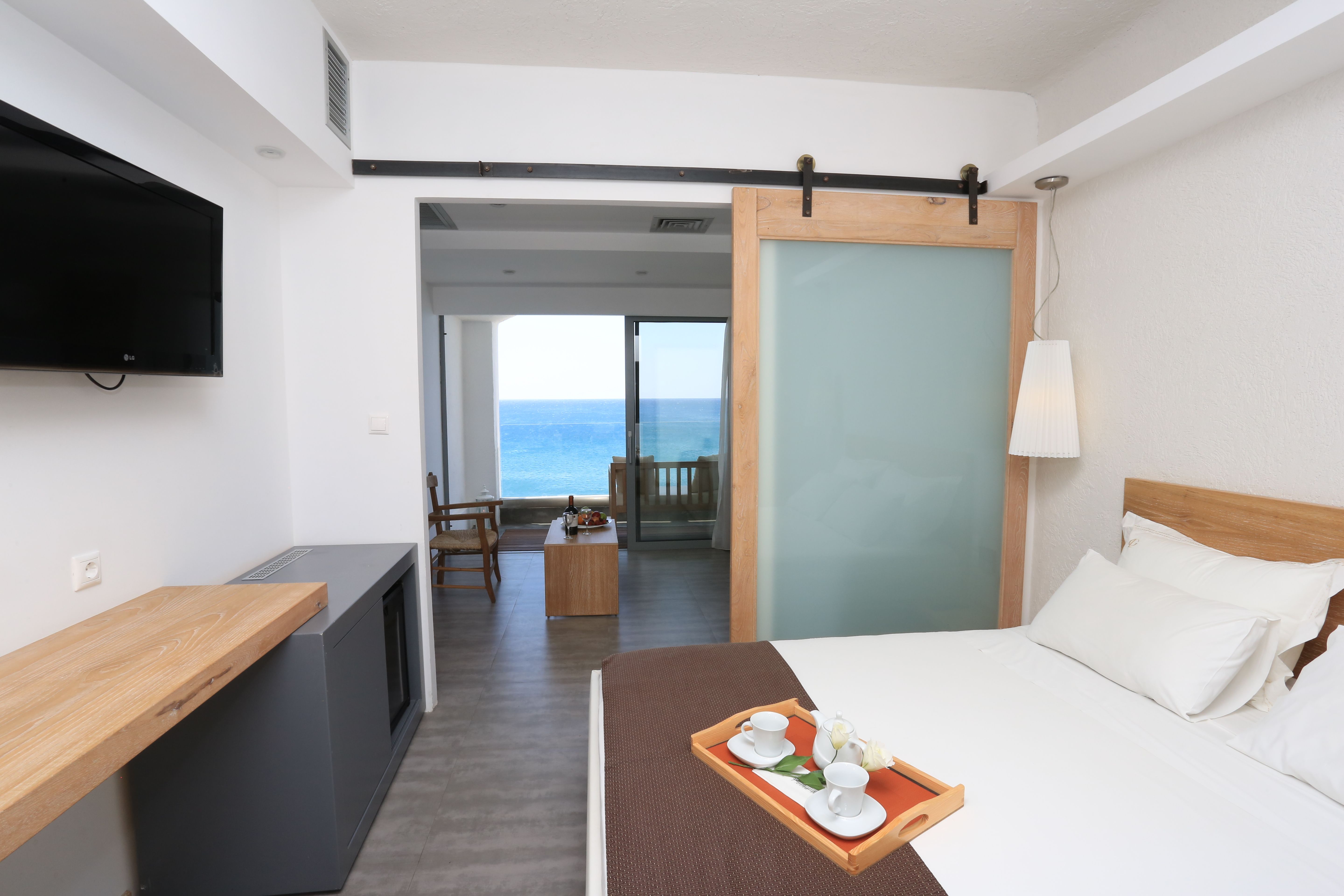 JUNIOR SUITE SLIDING DOOR MV/SV 
