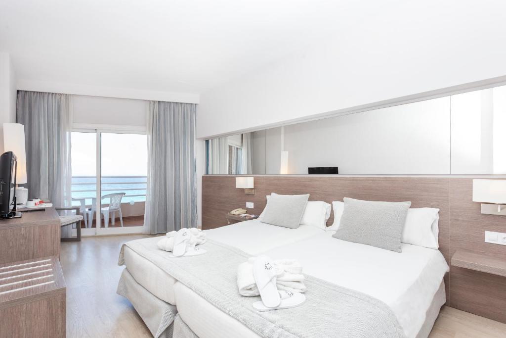 DOUBLE SUPERIOR ROOM SEA VIEW BALCONY 