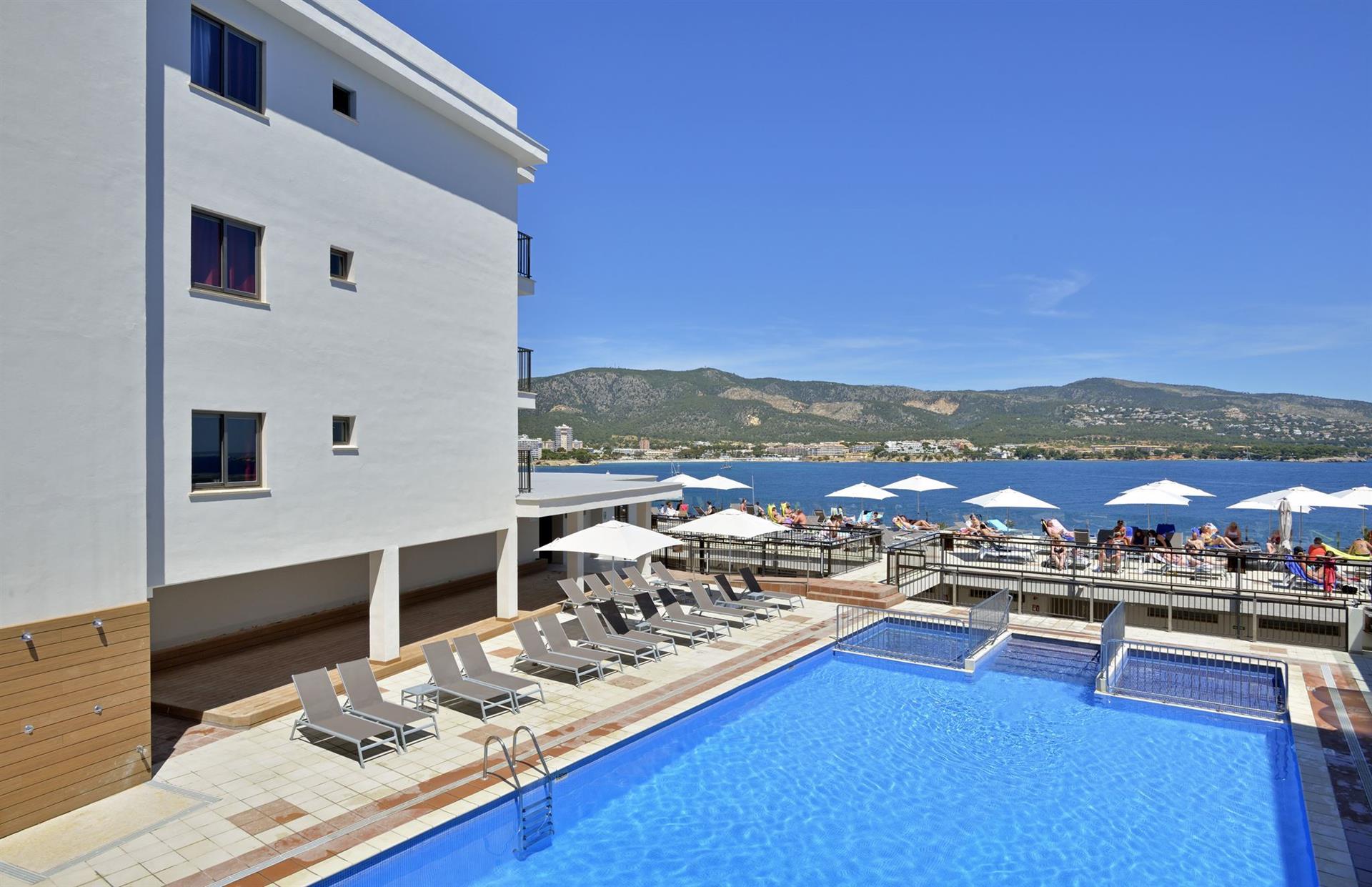 Piscina deschisă