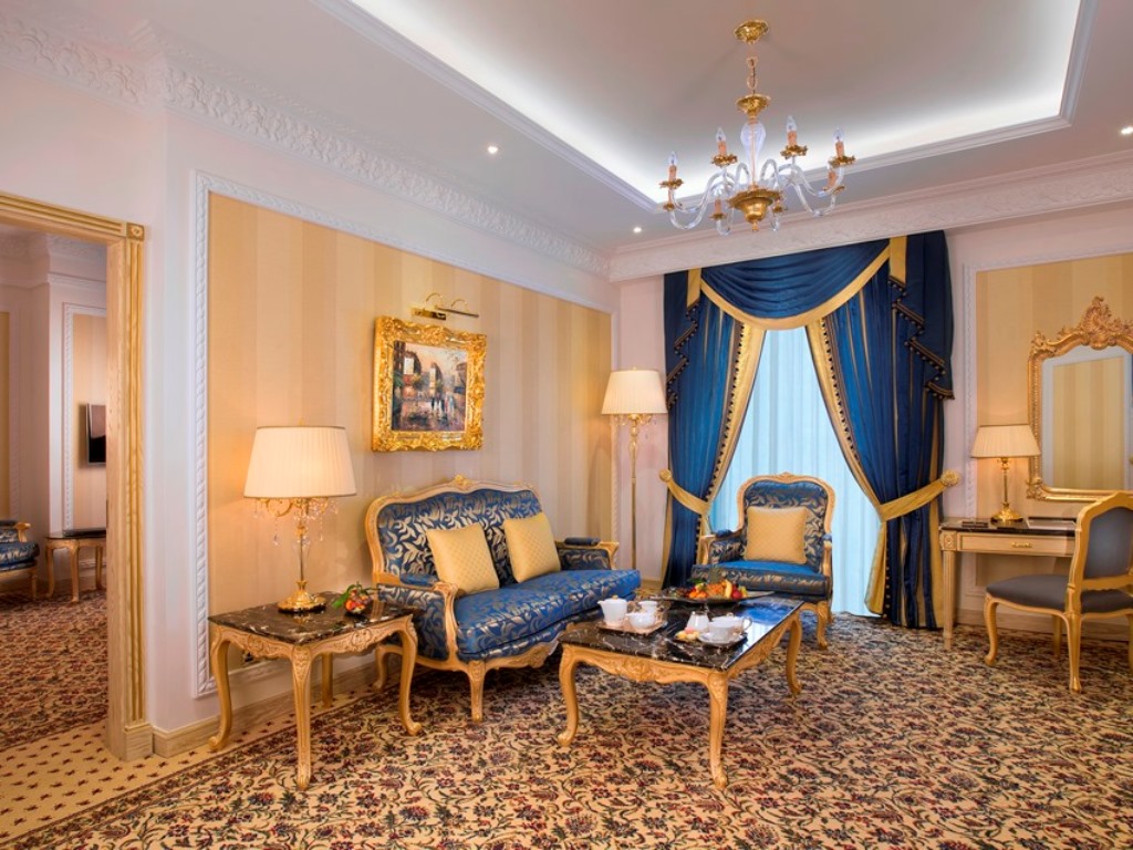 Luxury Suite