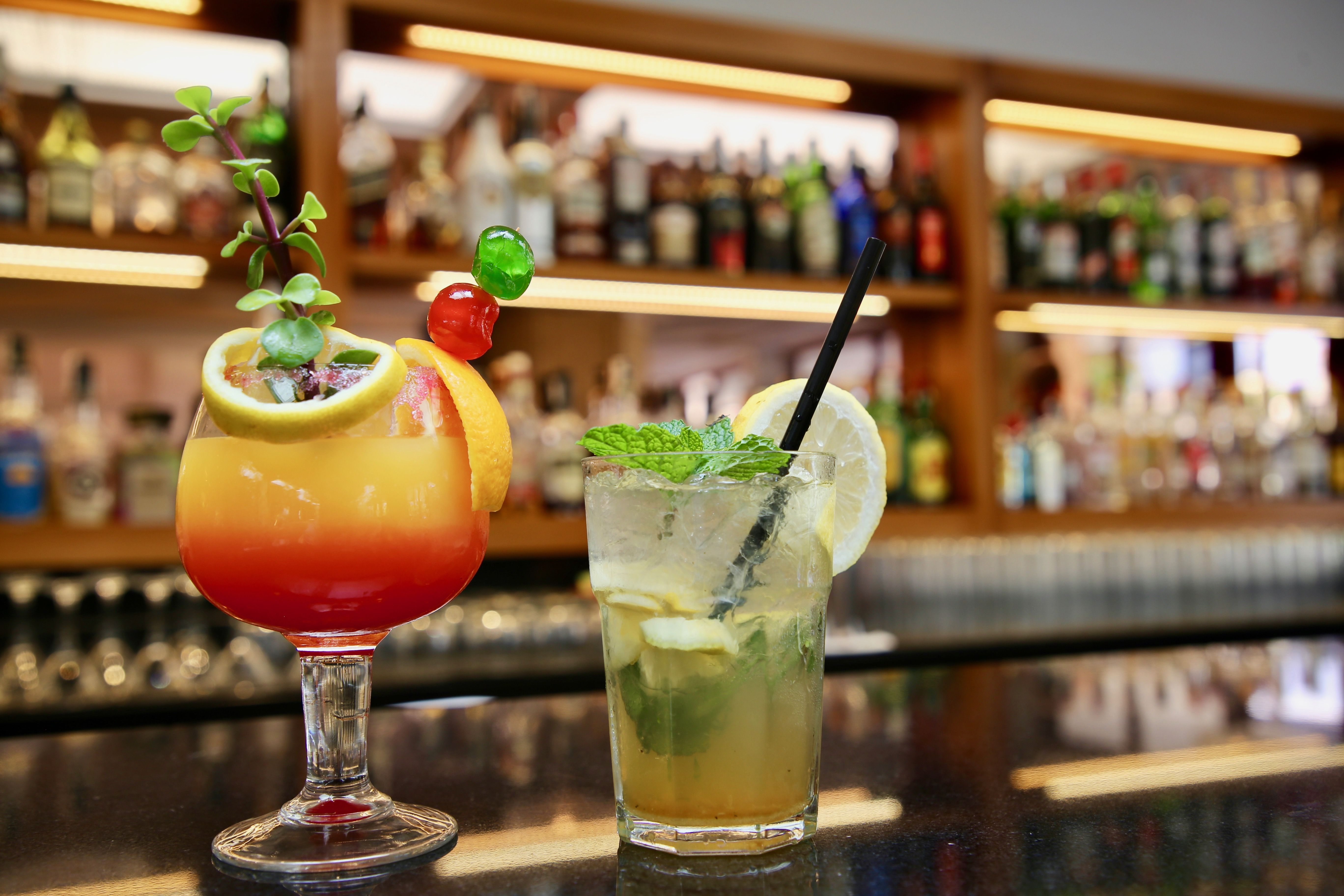 BAR-POOL