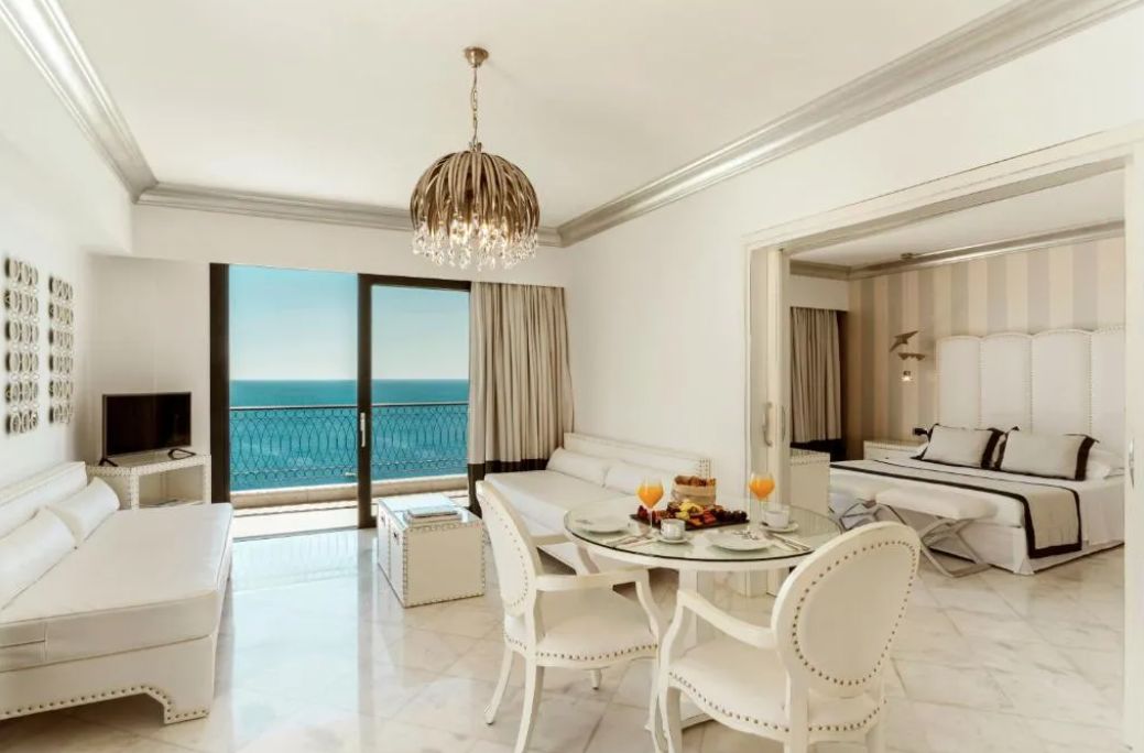 Presidential Suite sea view with jacuzzi 